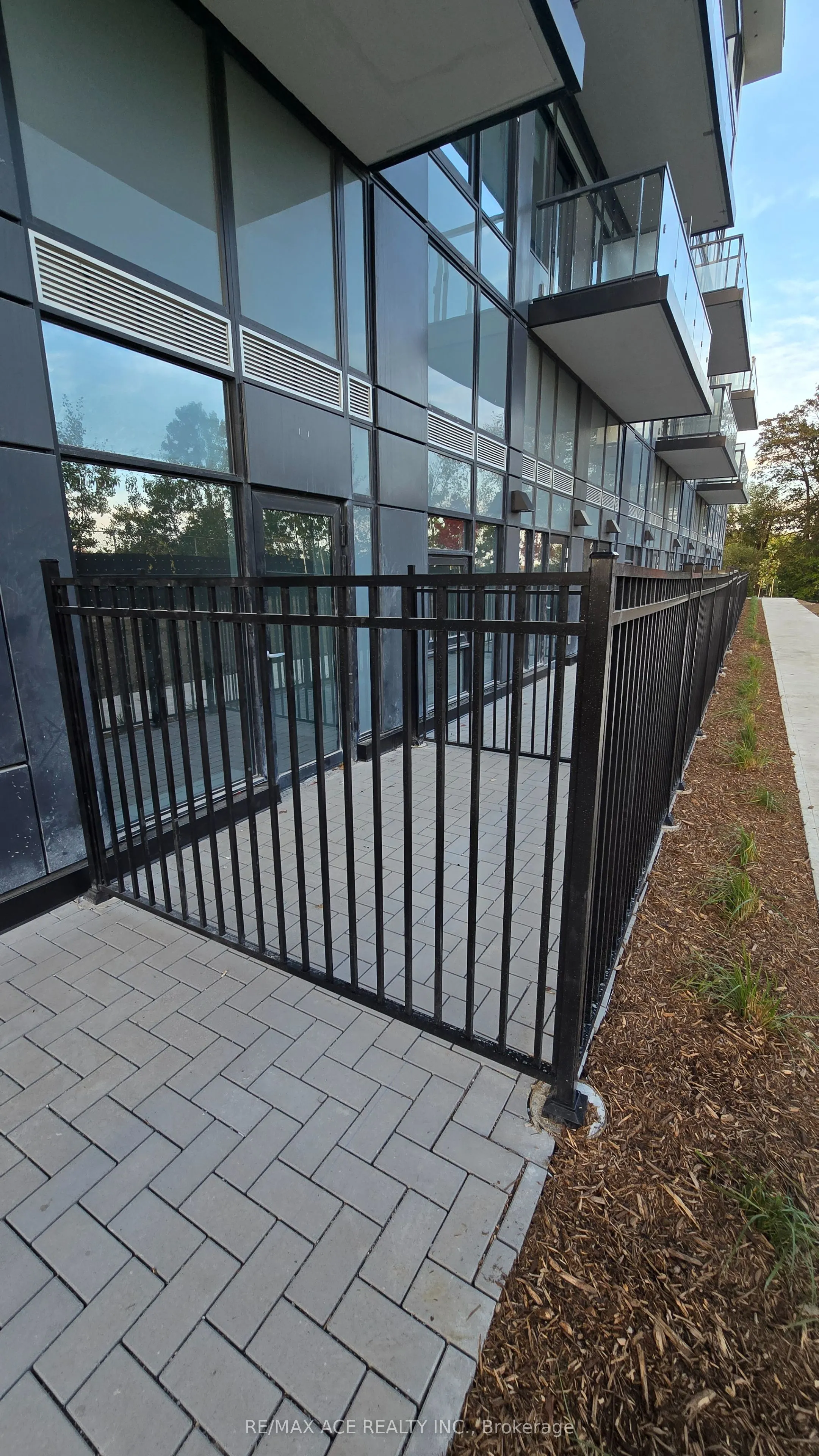 7439 Kingston Road, #110