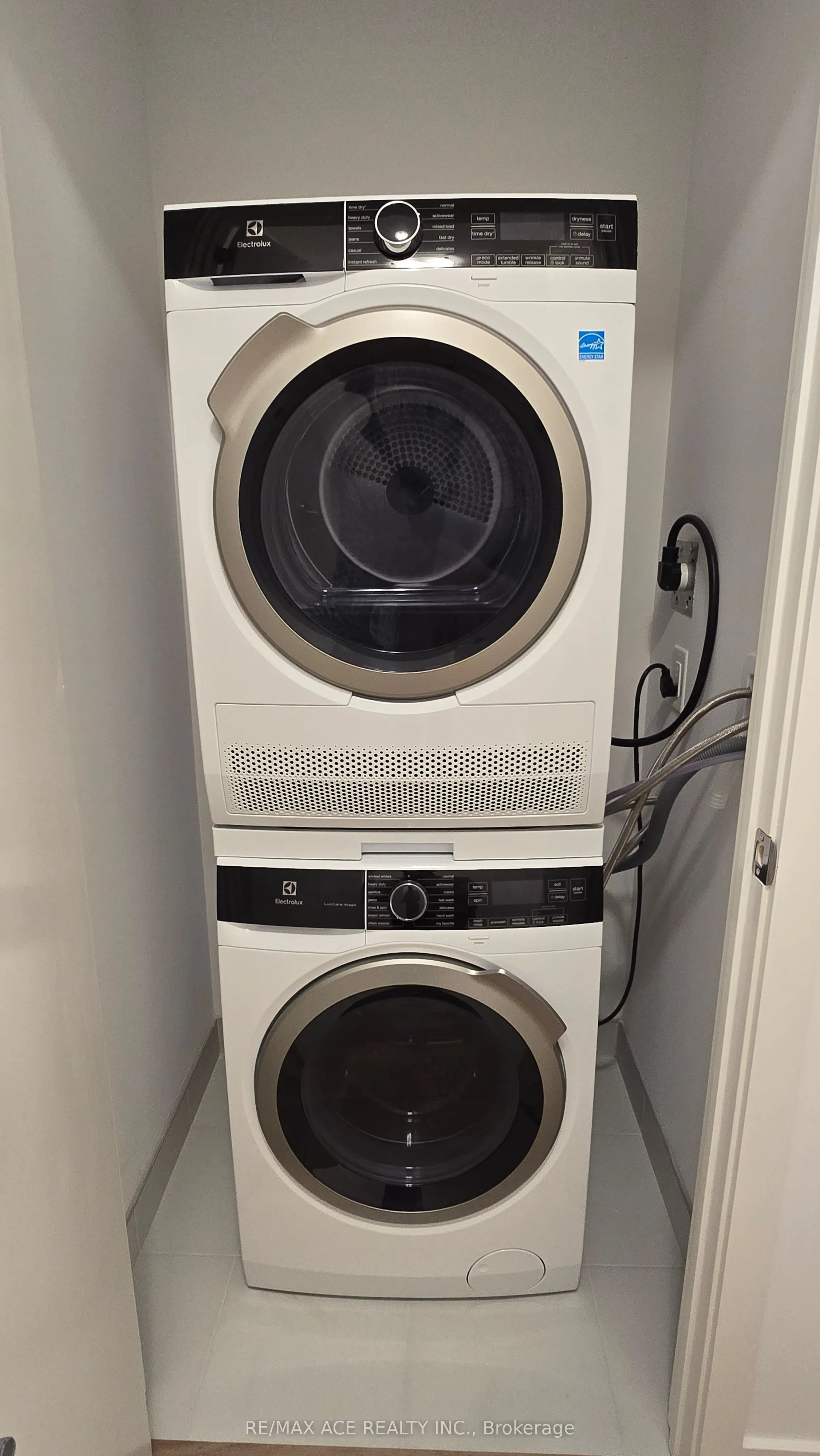 7439 Kingston Road, #110