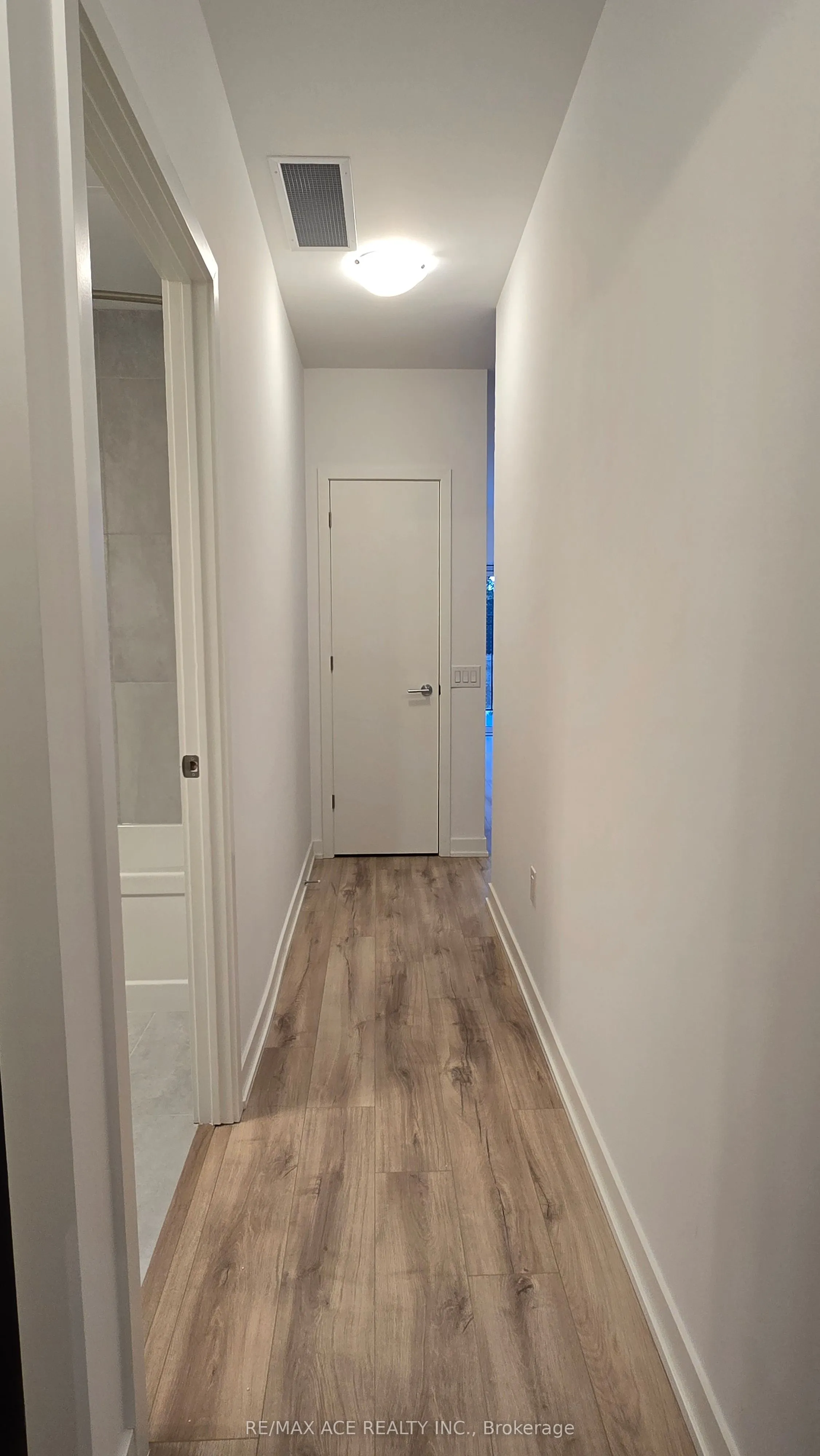 7439 Kingston Road, #110