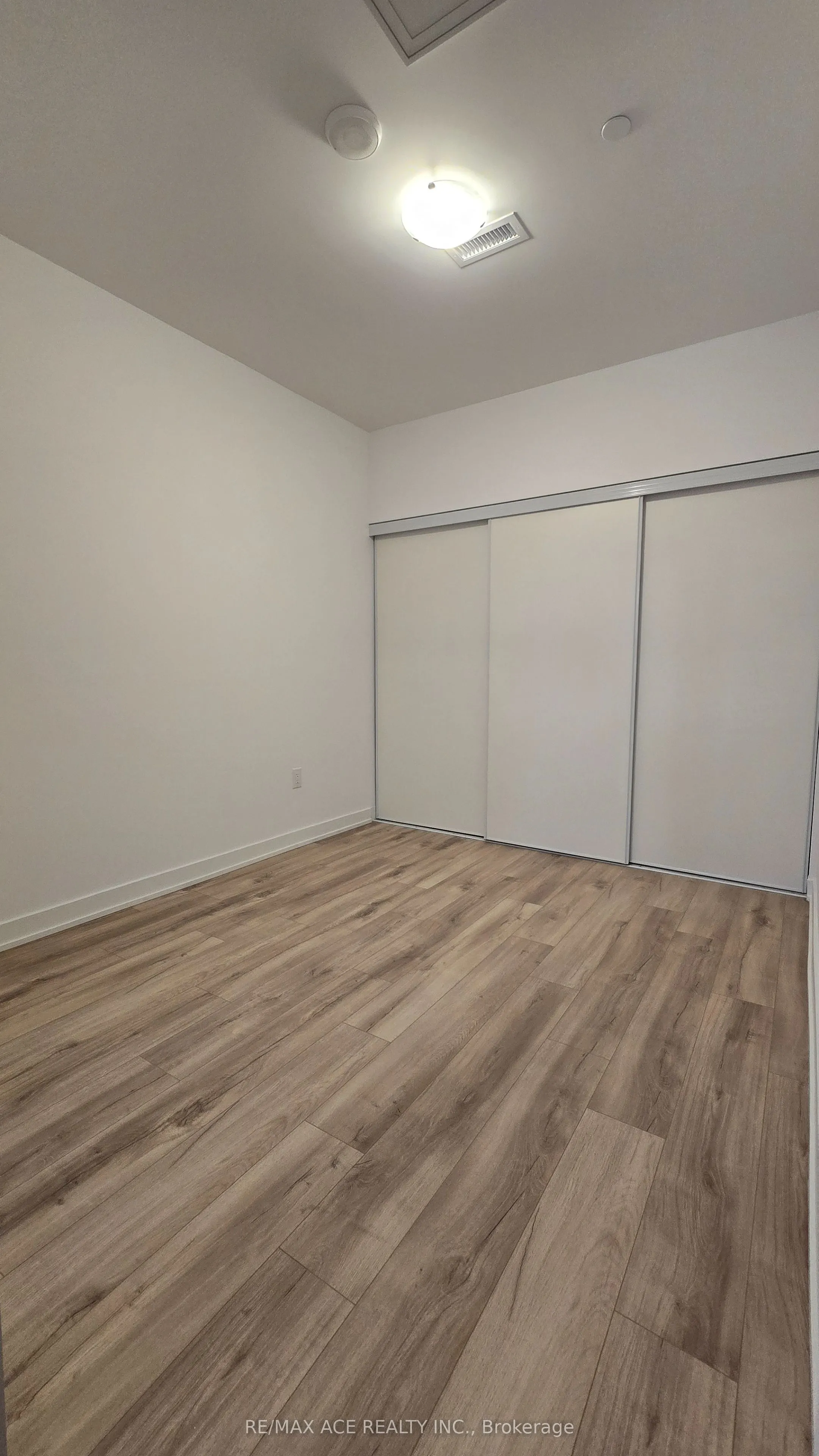 7439 Kingston Road, #110