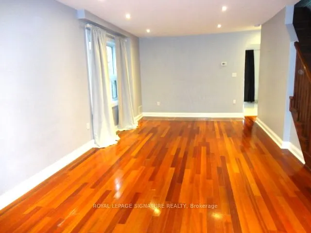 327 Wolverleigh Boulevard