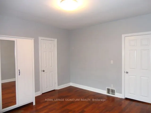 327 Wolverleigh Boulevard