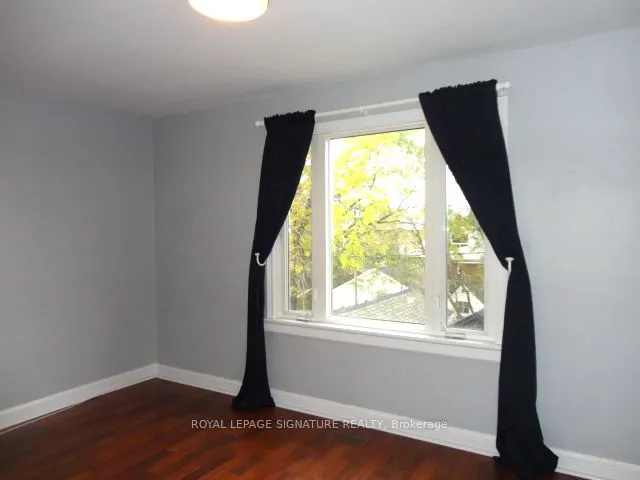 327 Wolverleigh Boulevard