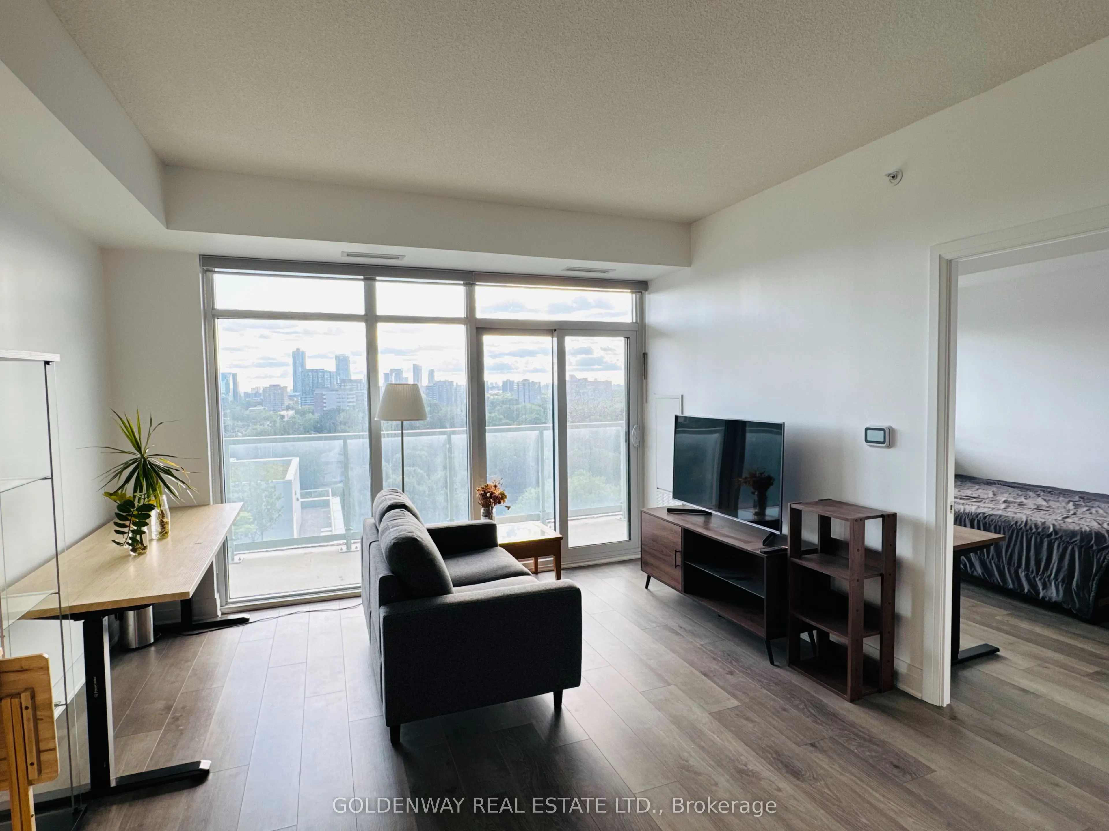 3220 Sheppard Avenue E, #901