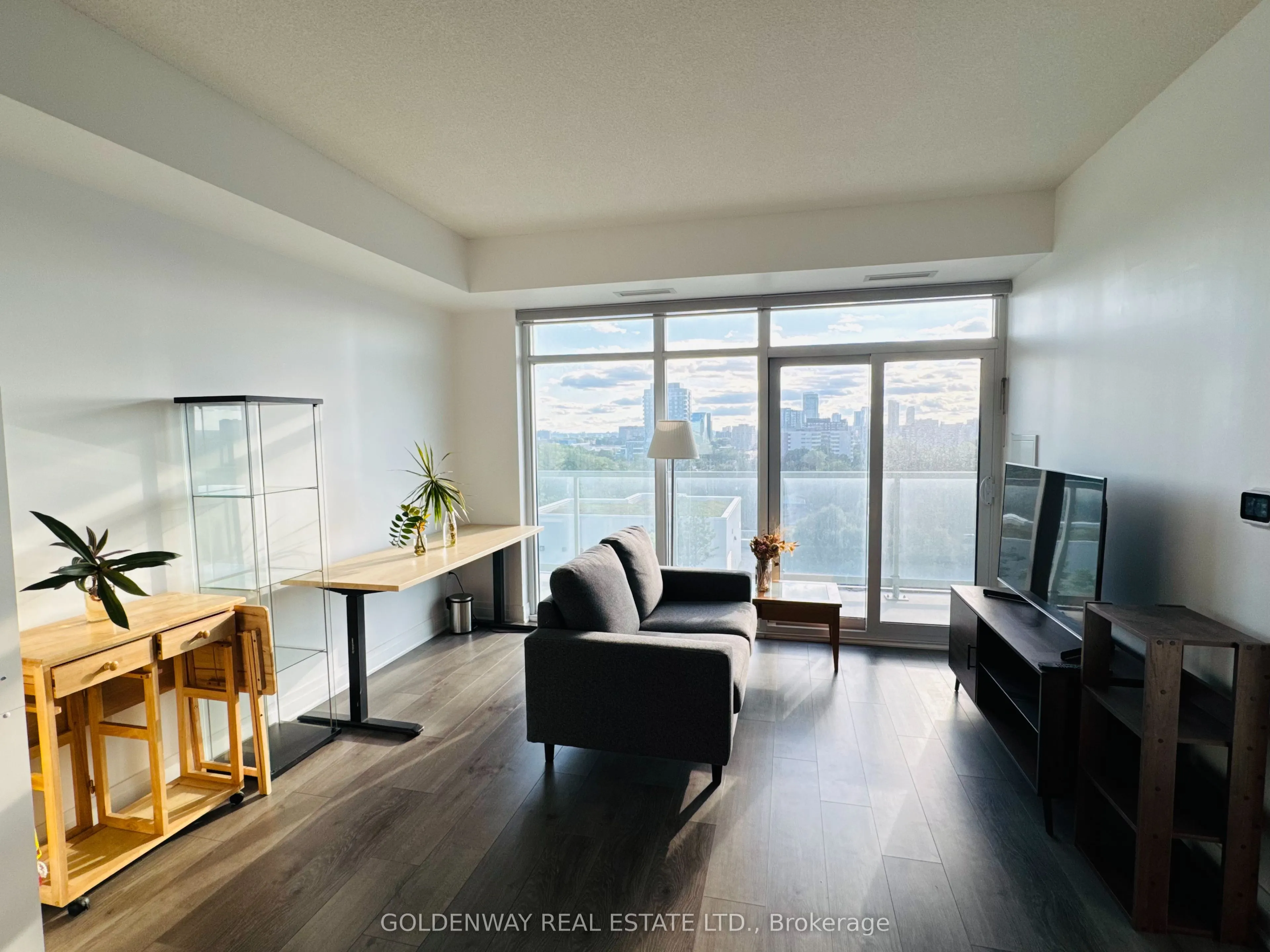 3220 Sheppard Avenue E, #901