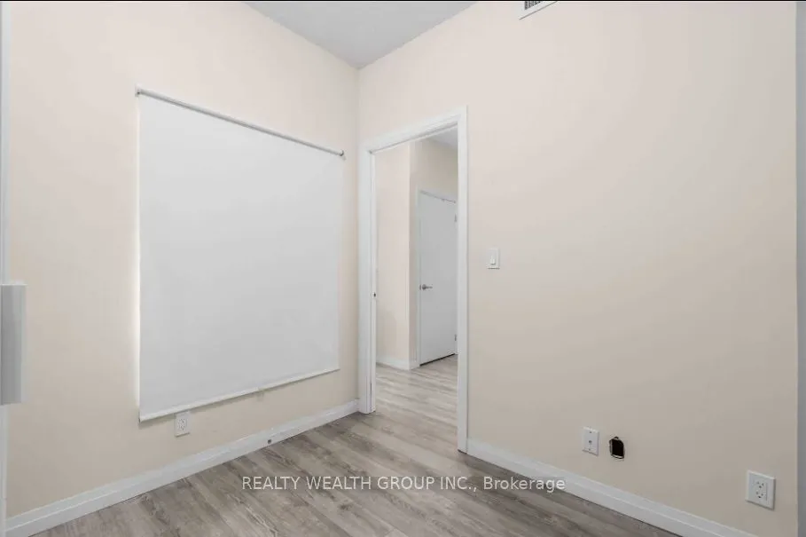 2150 Lawrence Avenue E, #907