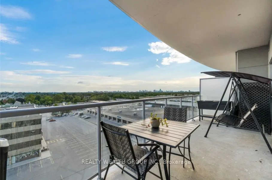 2150 Lawrence Avenue E, #907