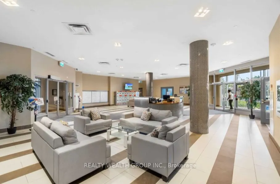 2150 Lawrence Avenue E, #907