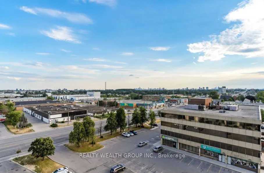 2150 Lawrence Avenue E, #907