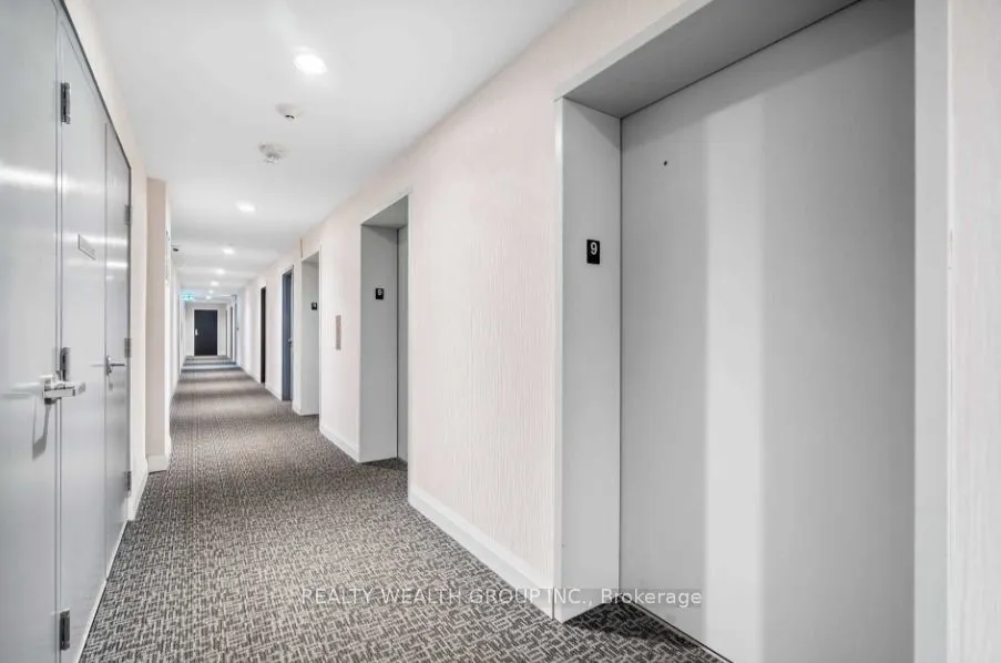 2150 Lawrence Avenue E, #907