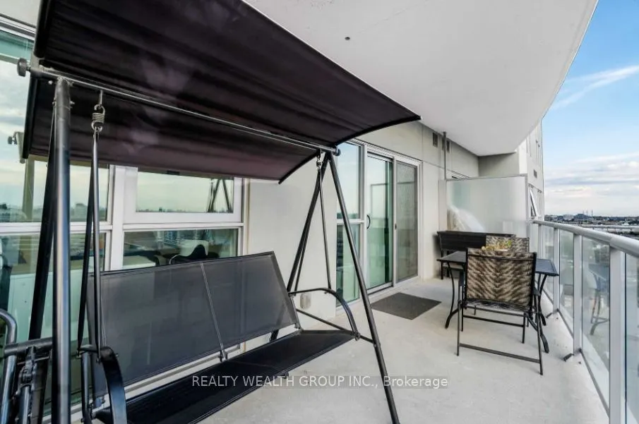 2150 Lawrence Avenue E, #907