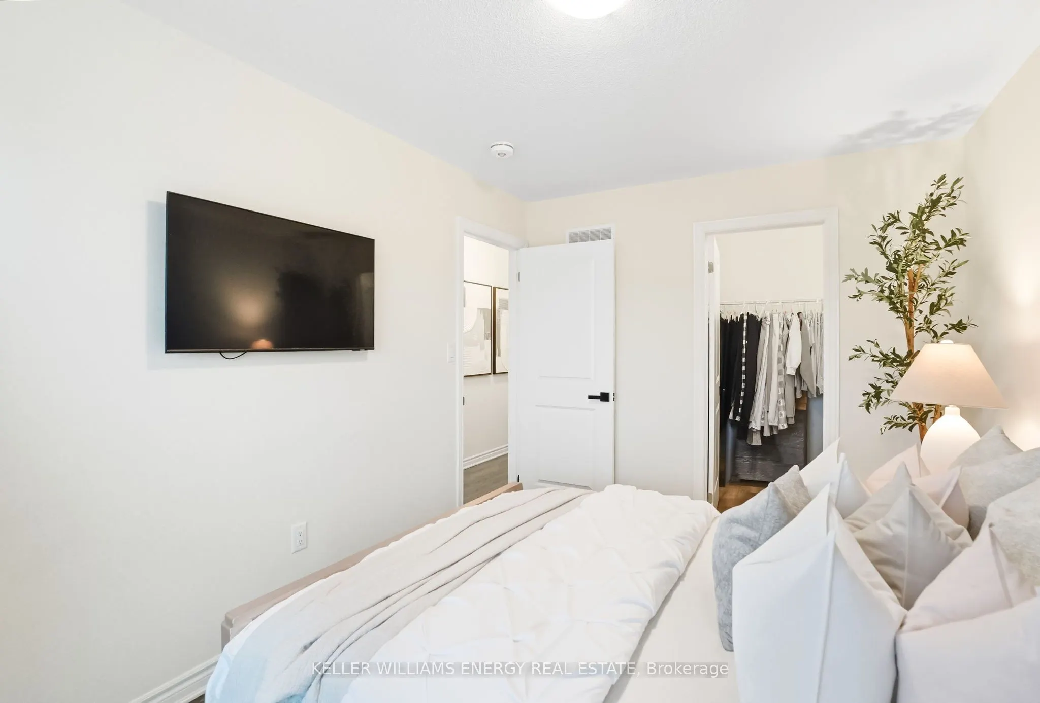 1034 Reflection Place, #620