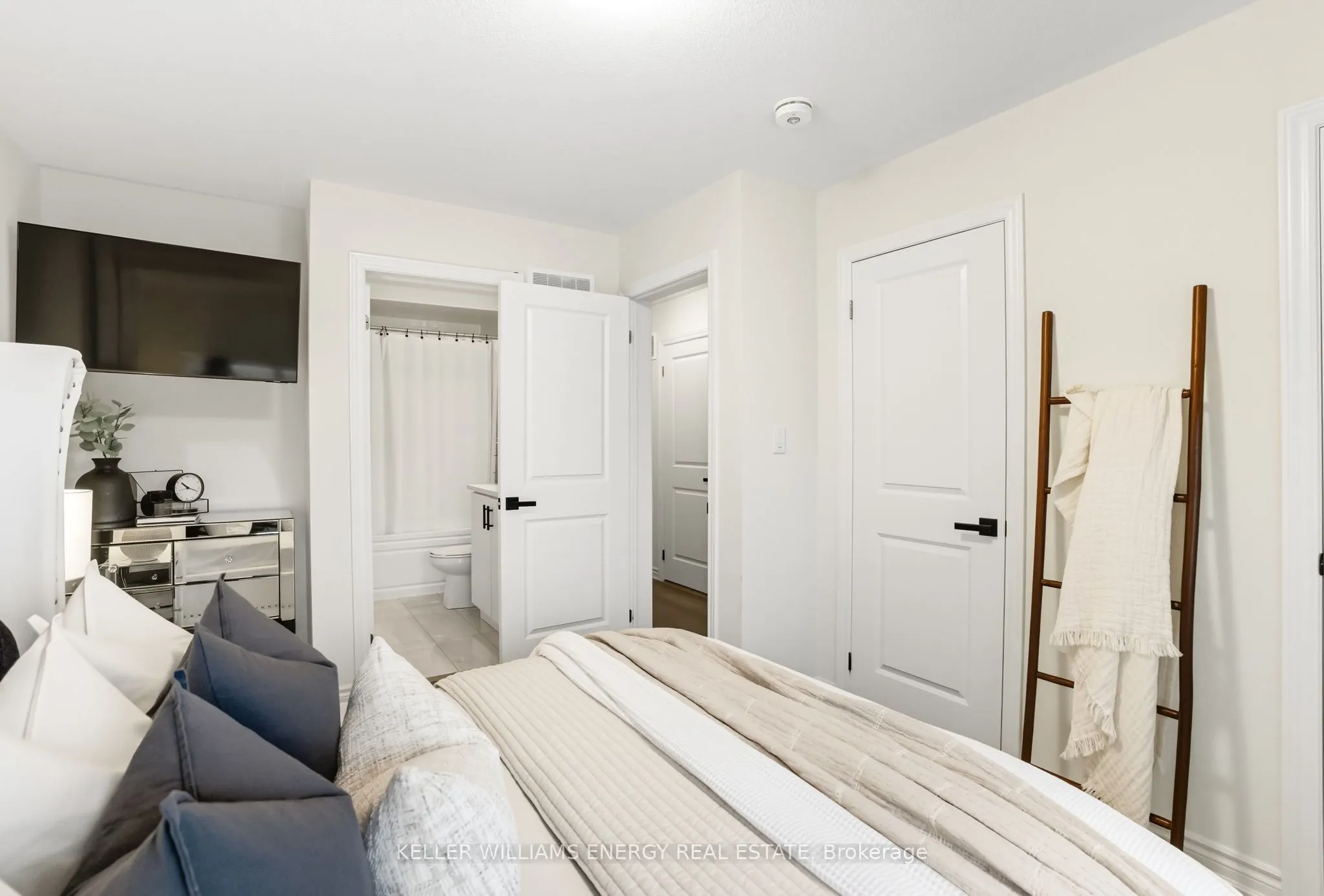 1034 Reflection Place, #620