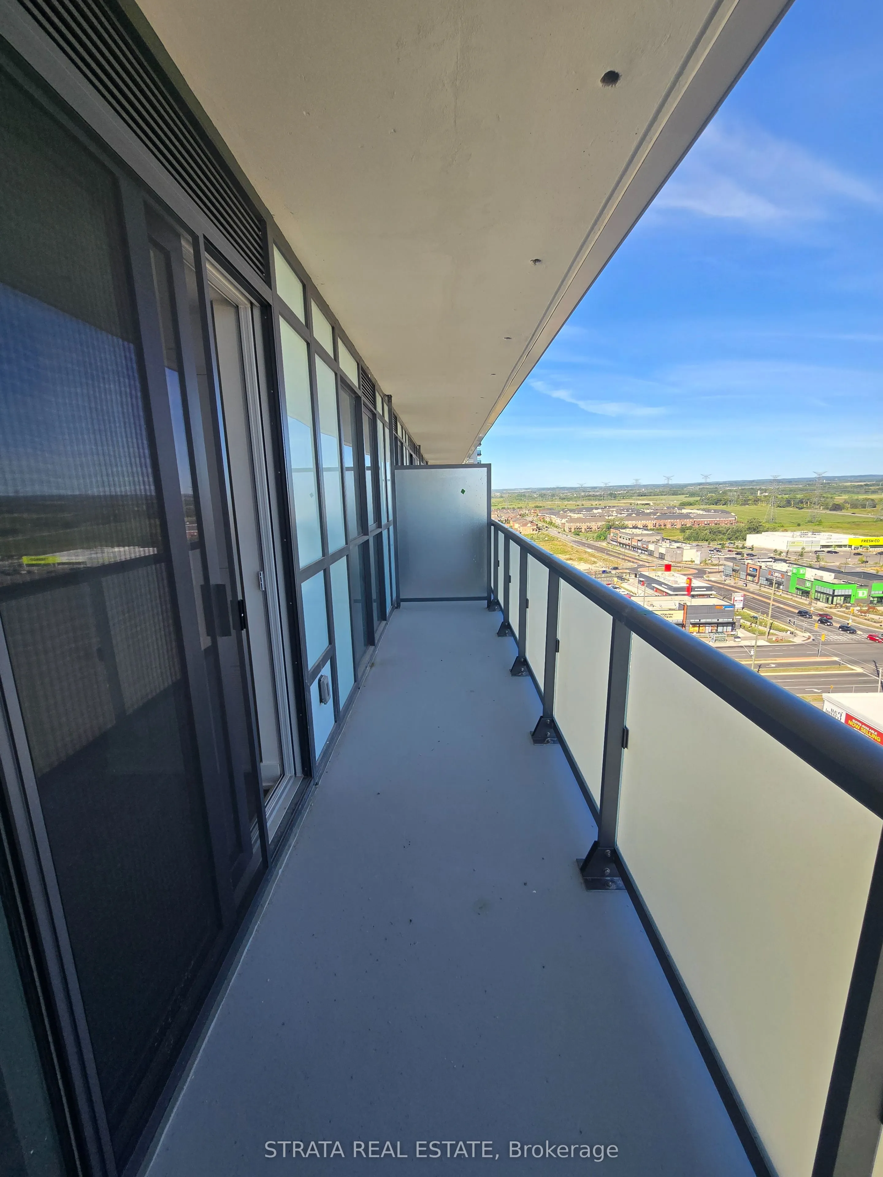 2425 Simcoe Street N, #1633