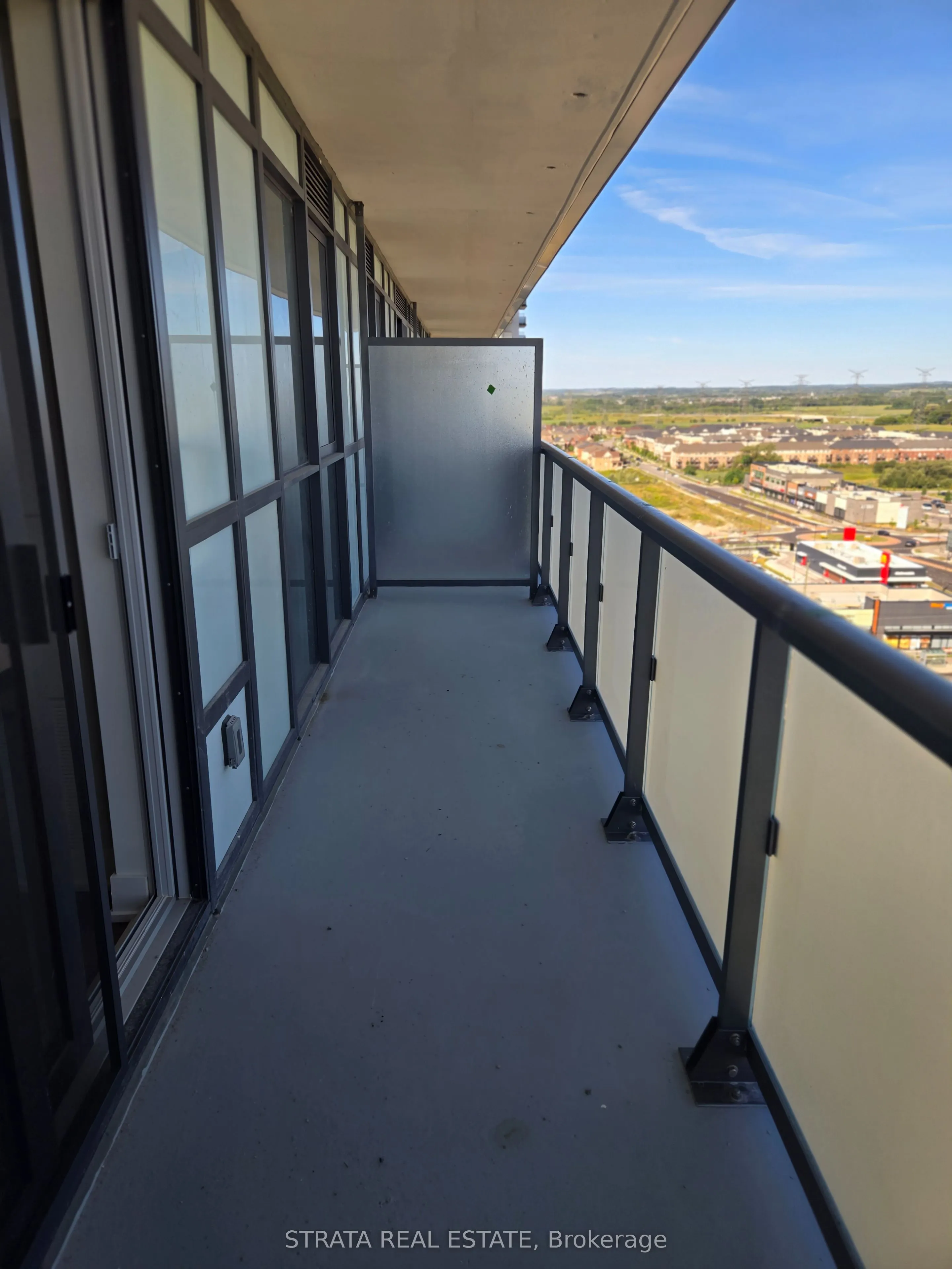 2425 Simcoe Street N, #1633