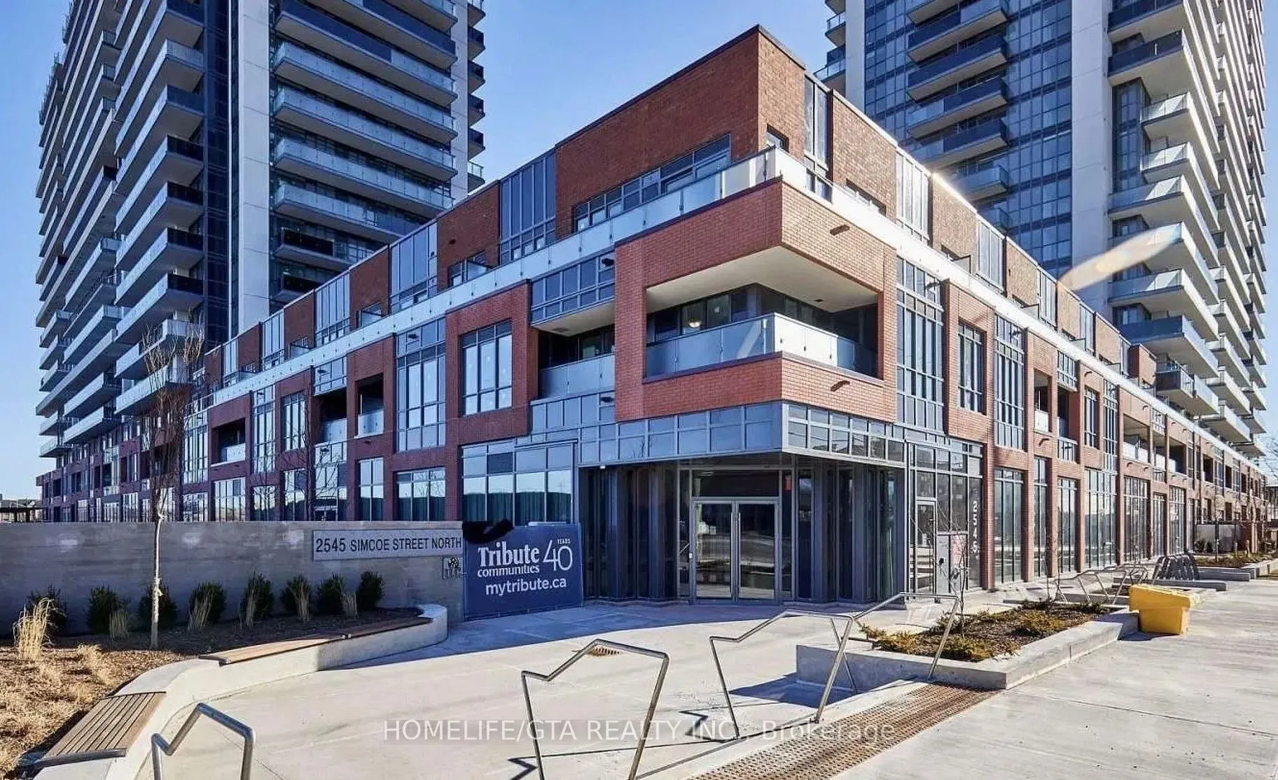 2545 Simcoe Street N, #1140