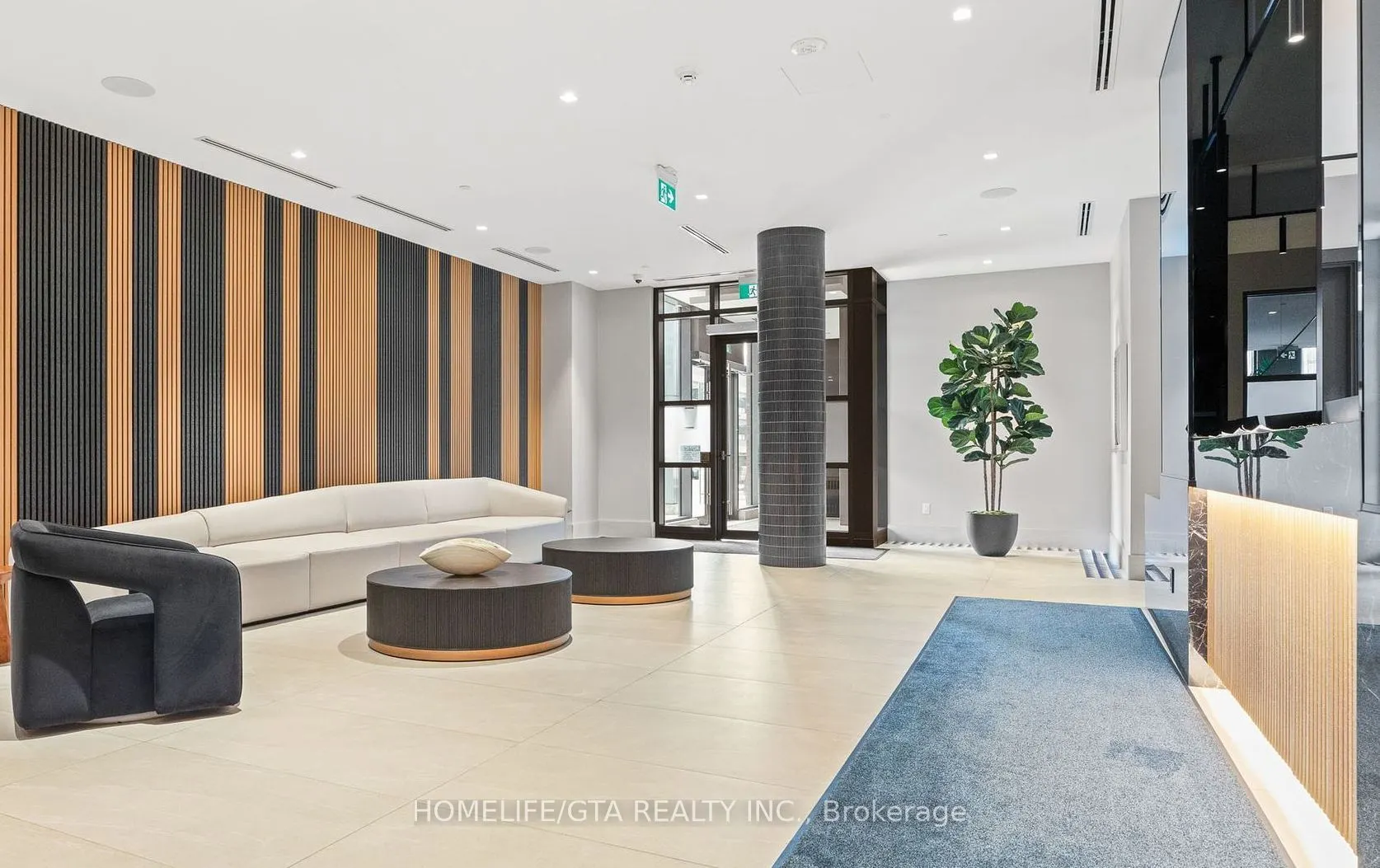 2545 Simcoe Street N, #540