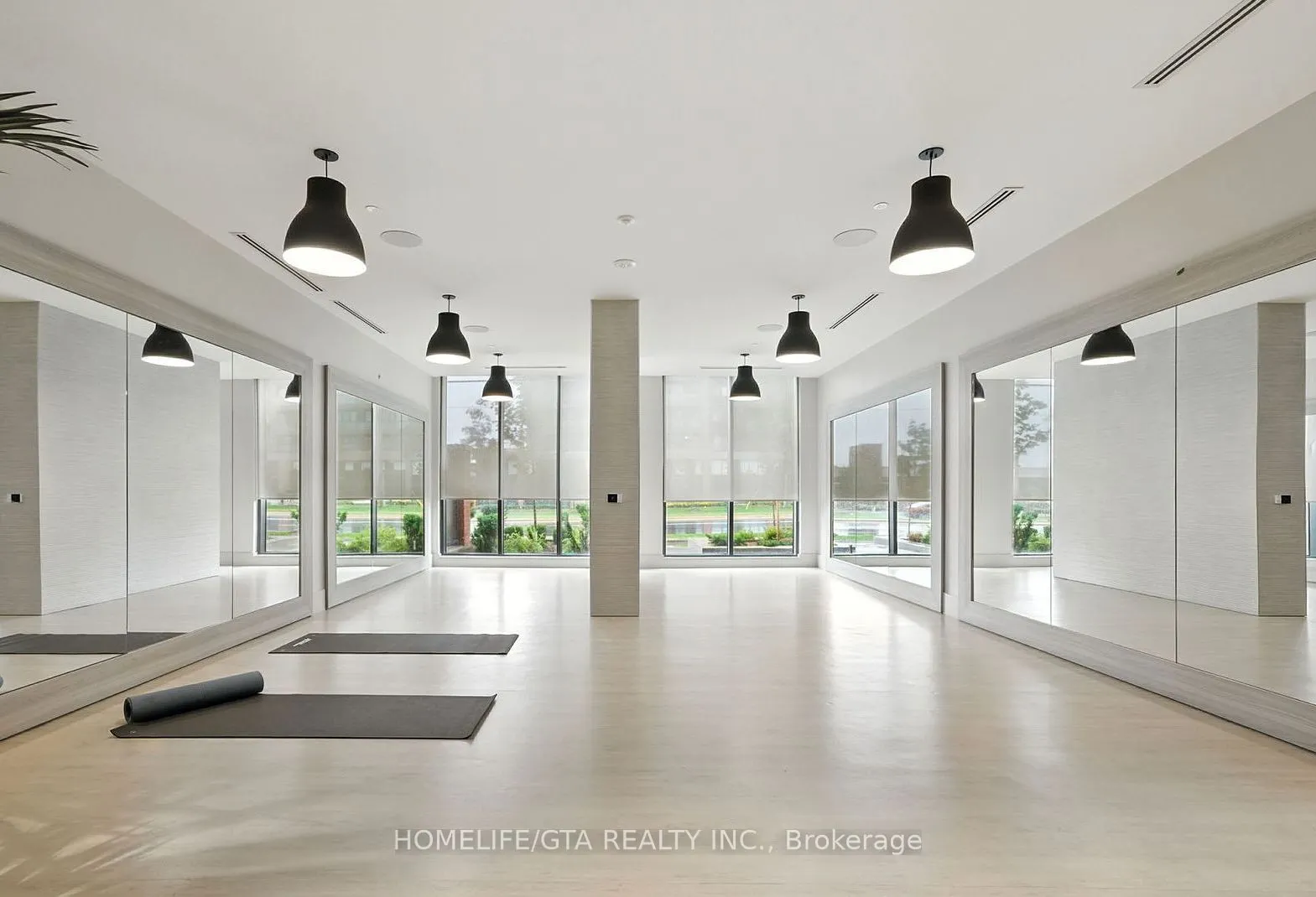 2545 Simcoe Street N, #540