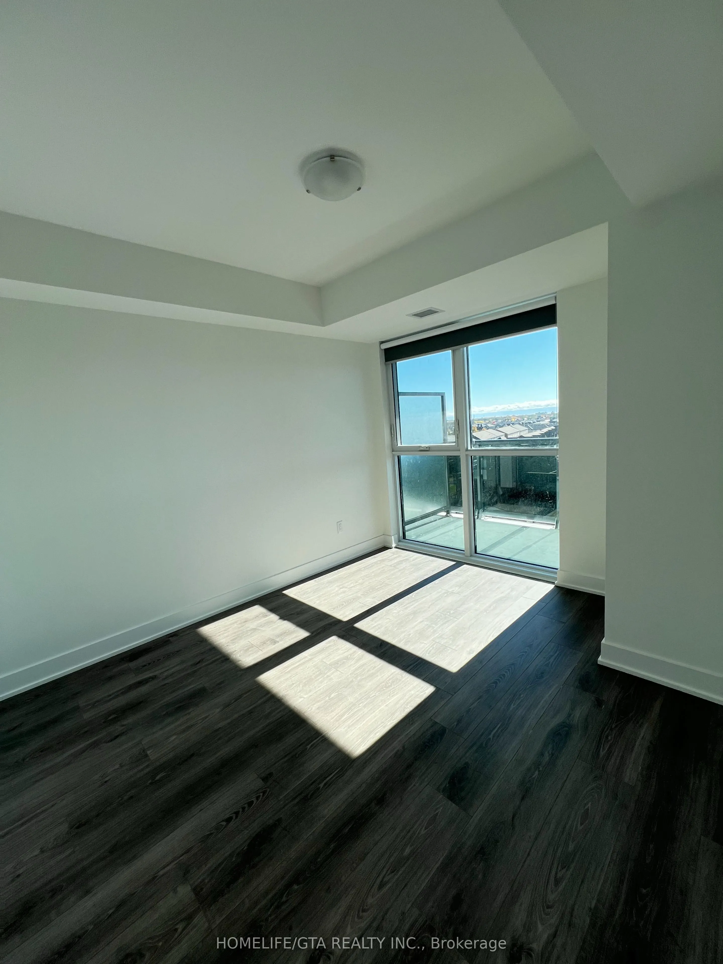 2545 Simcoe Street N, #540