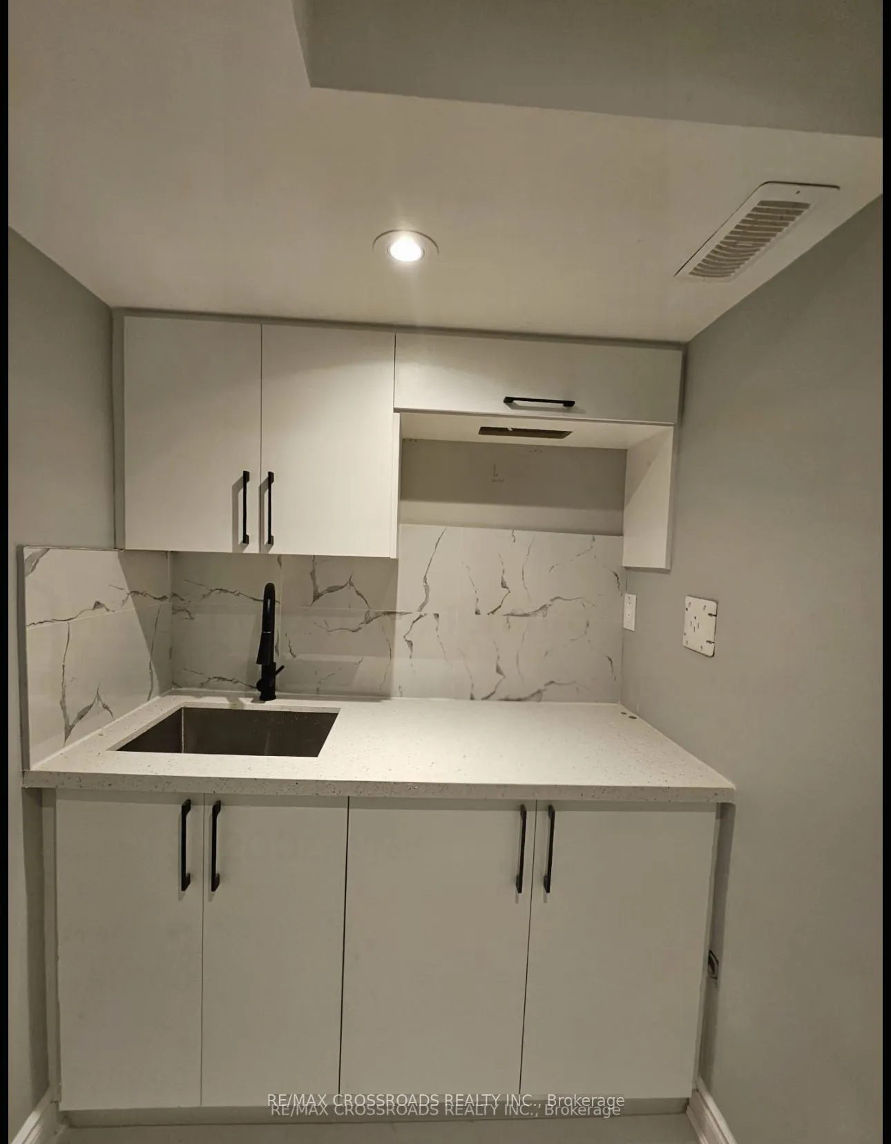 3 Honey Drive, #(Bsmnt)