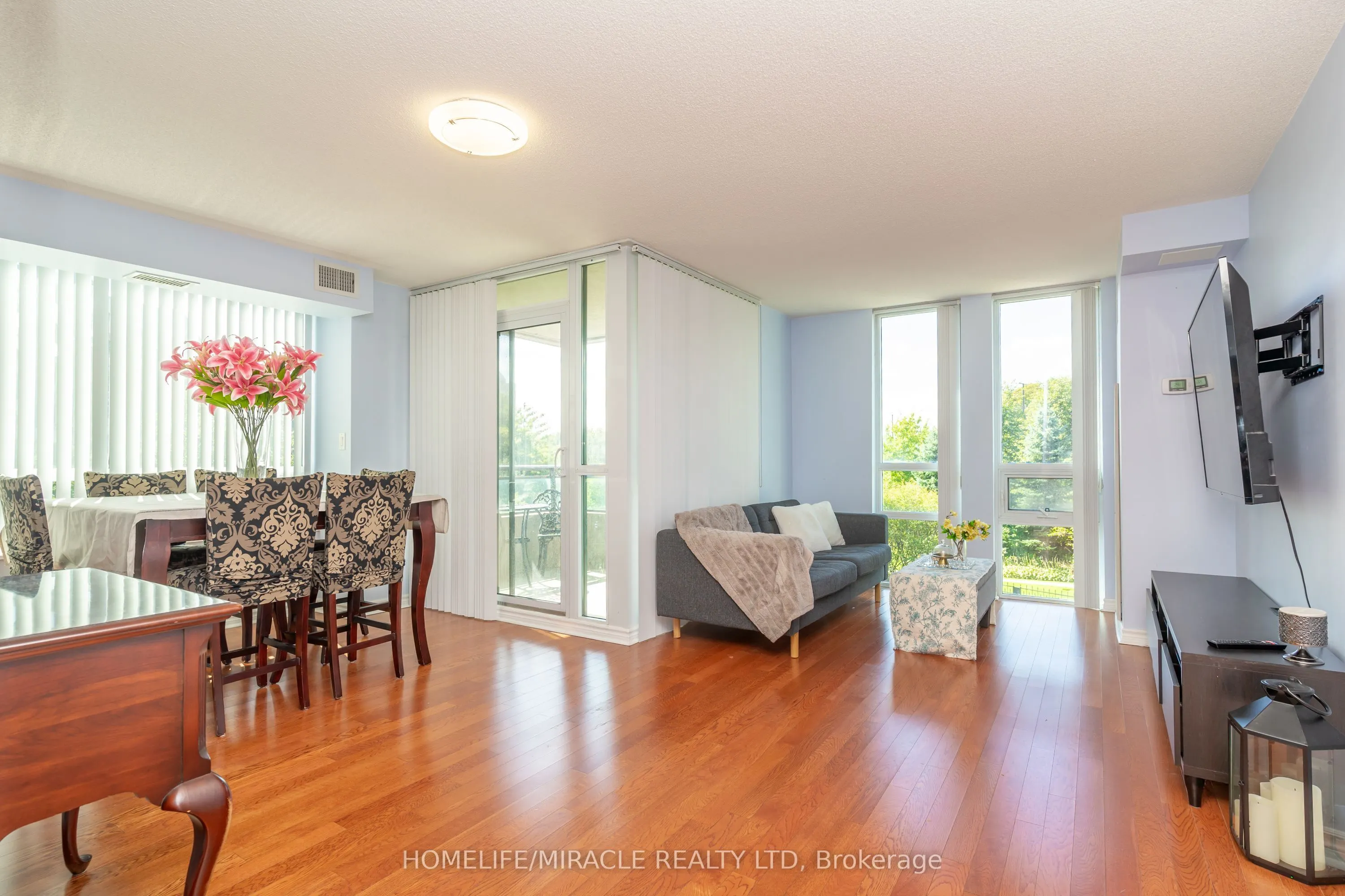 88 Grangeway Avenue, #309