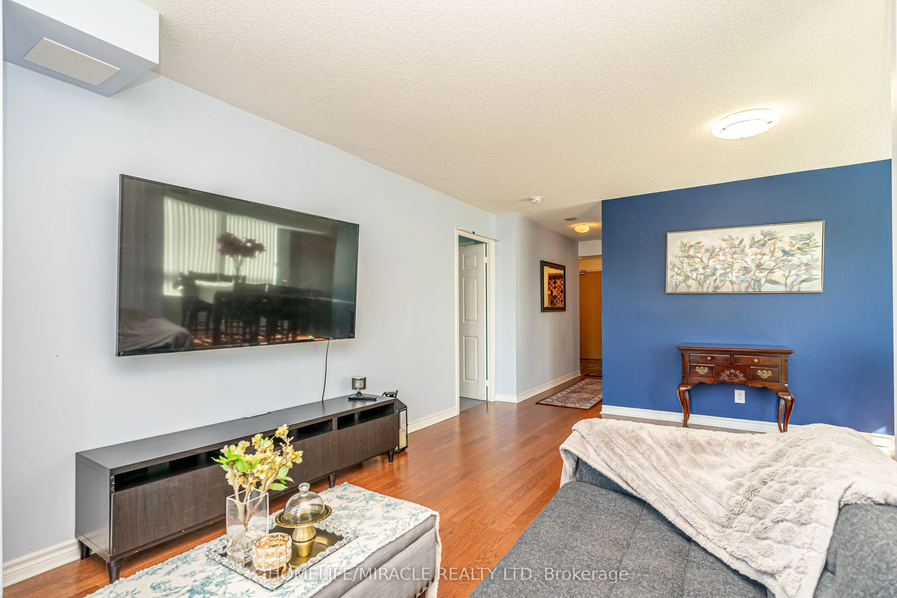 88 Grangeway Avenue, #309