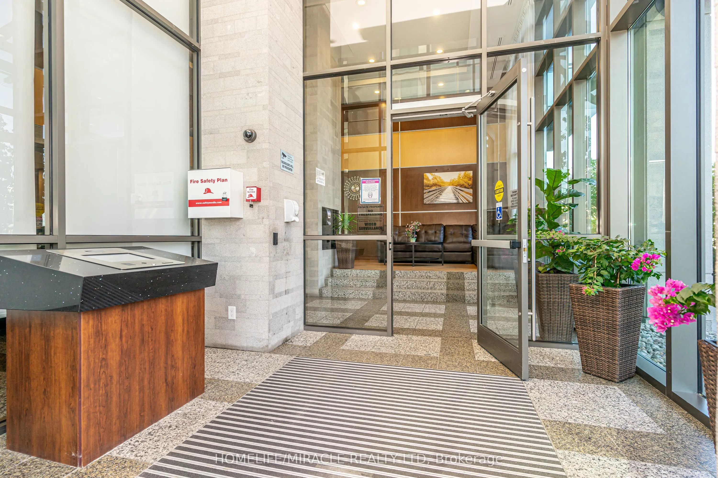 88 Grangeway Avenue, #309