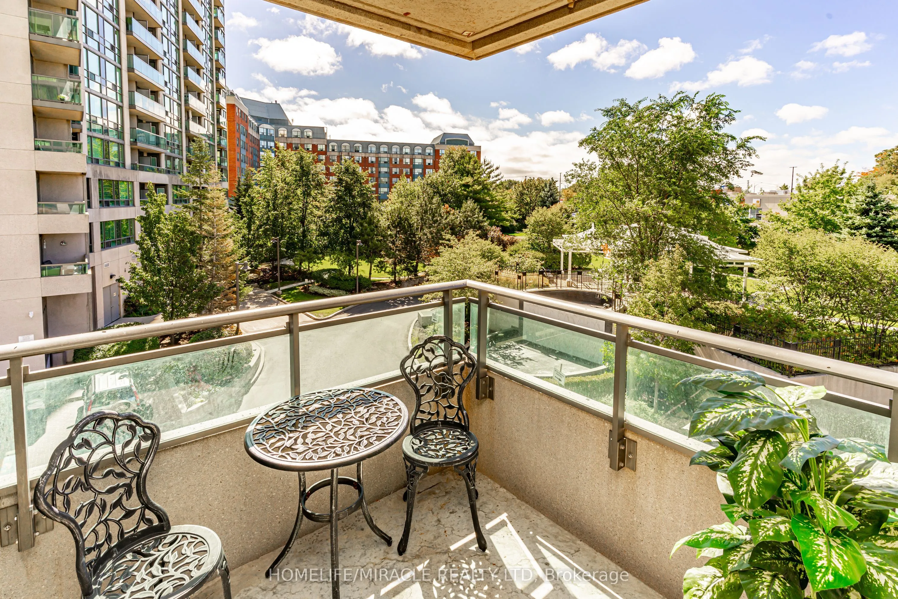 88 Grangeway Avenue, #309