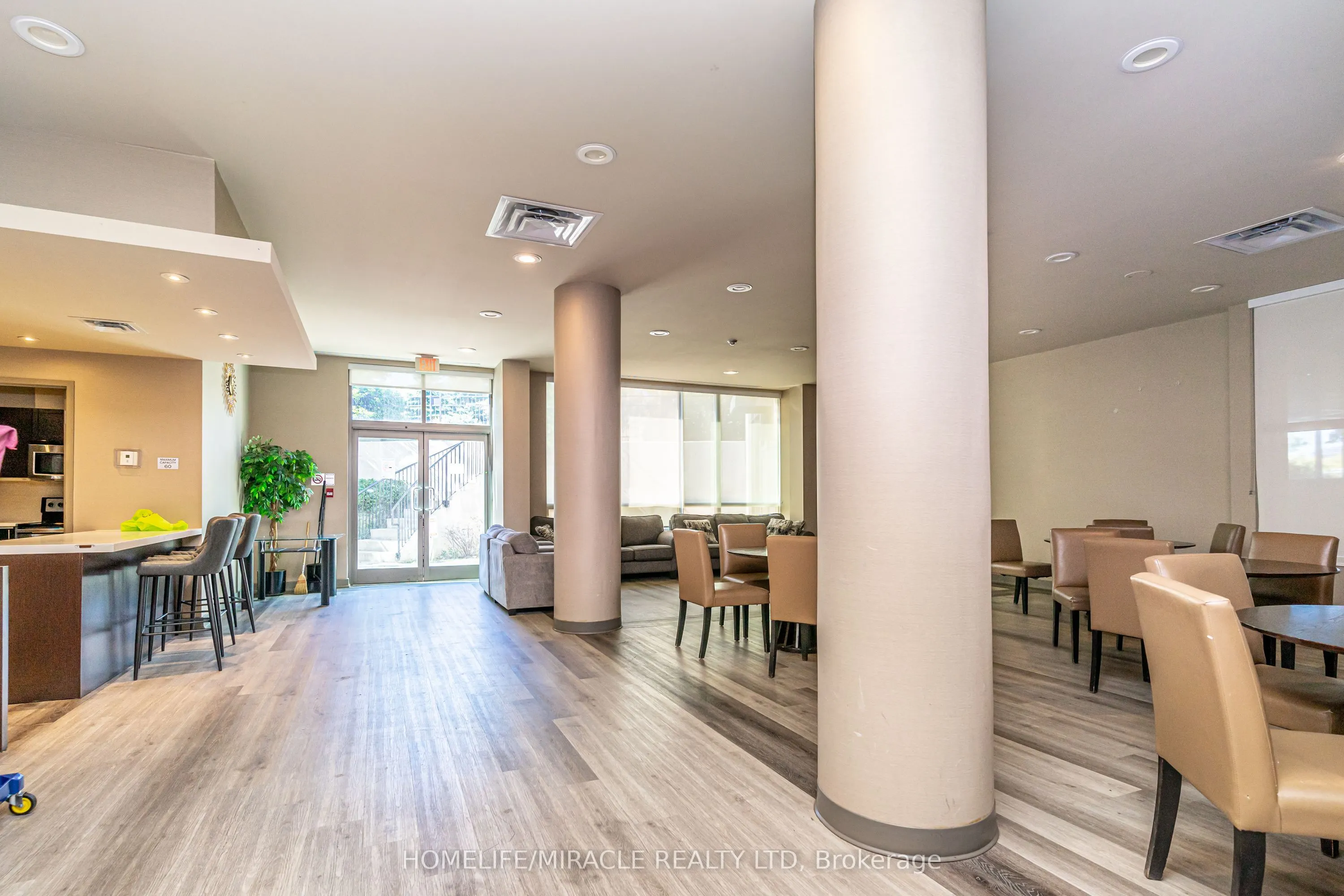 88 Grangeway Avenue, #309