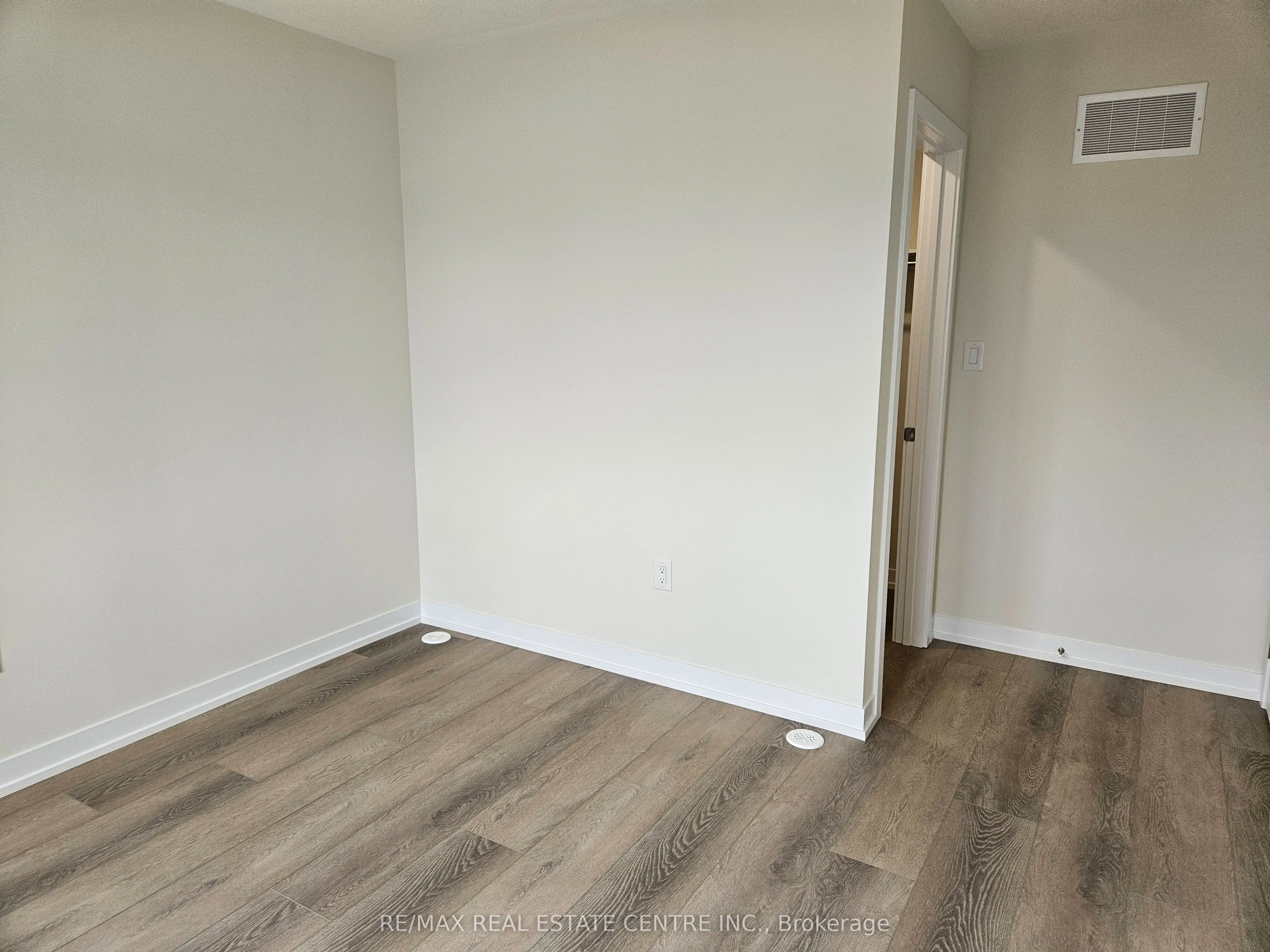 22 Ziibi Way, #Upper