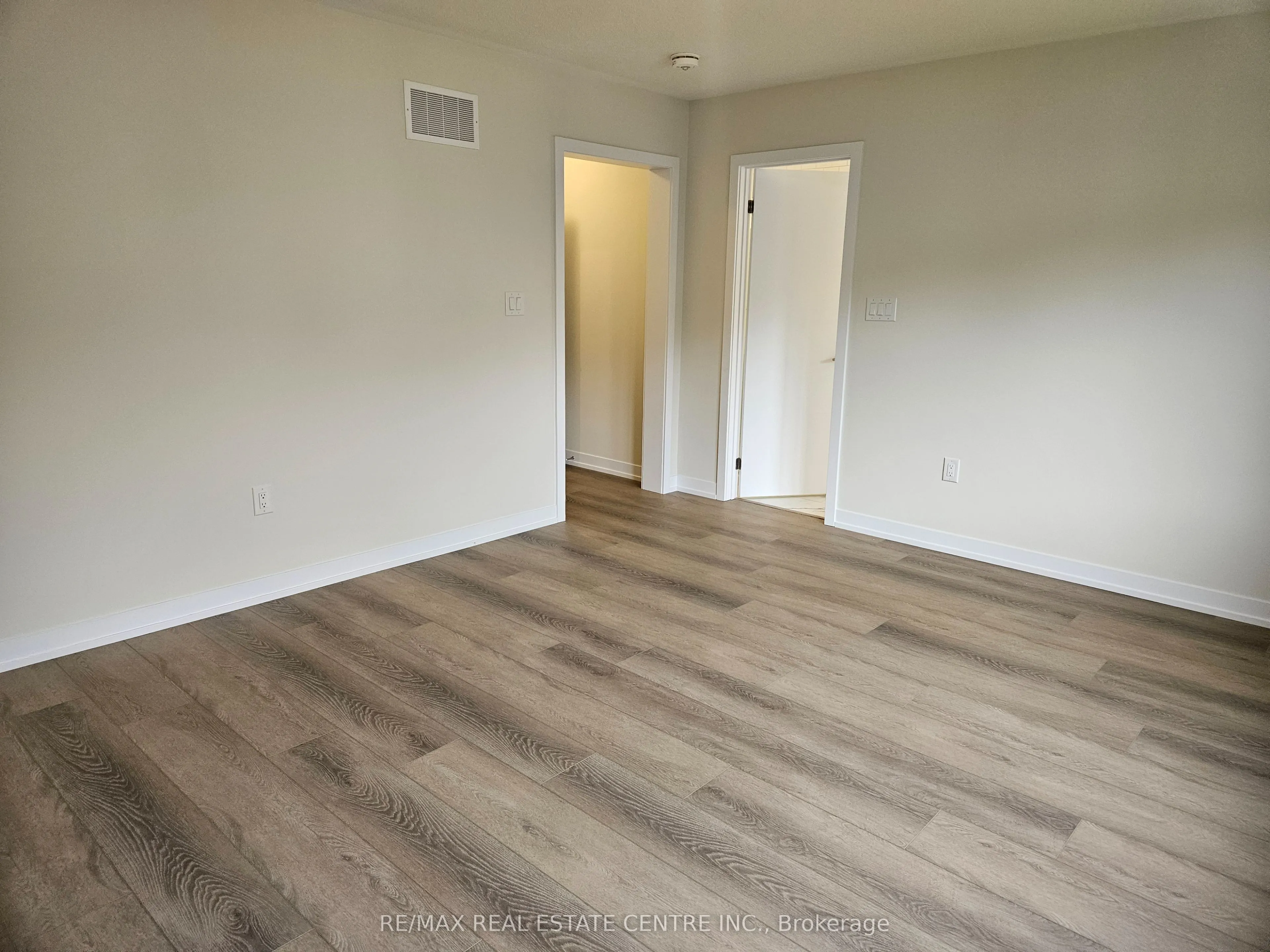 22 Ziibi Way, #Upper