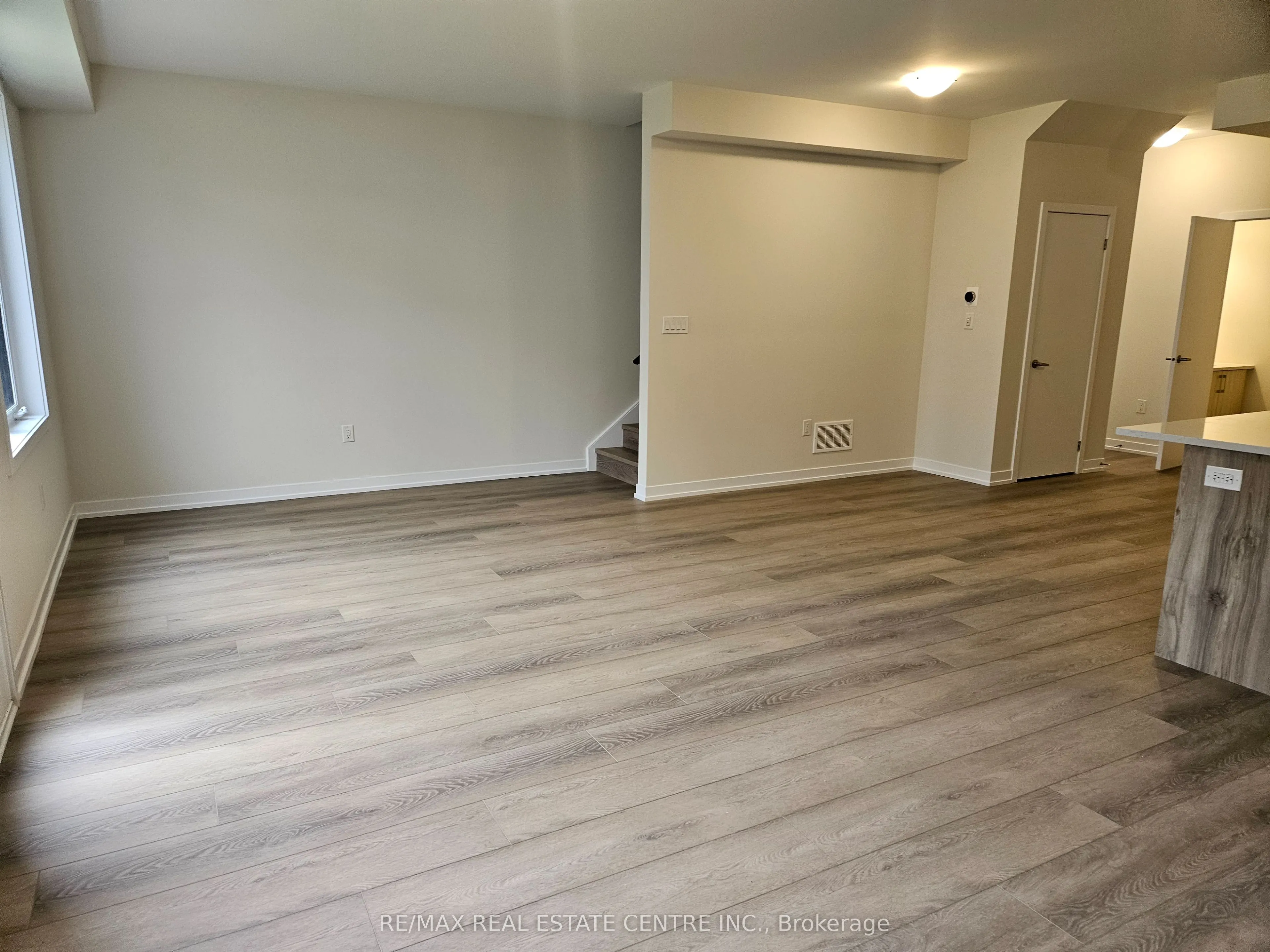 22 Ziibi Way, #Upper