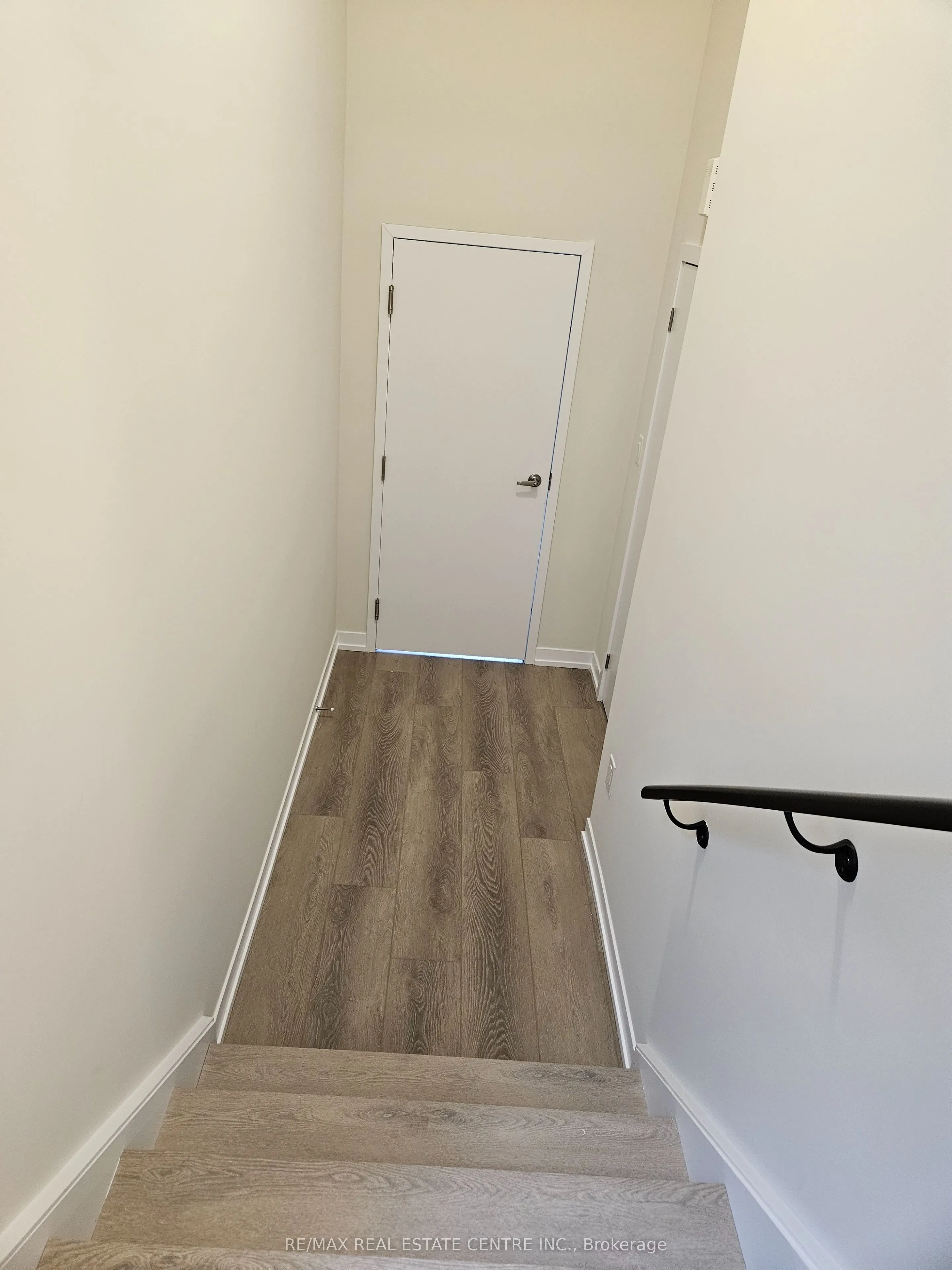 22 Ziibi Way, #Upper