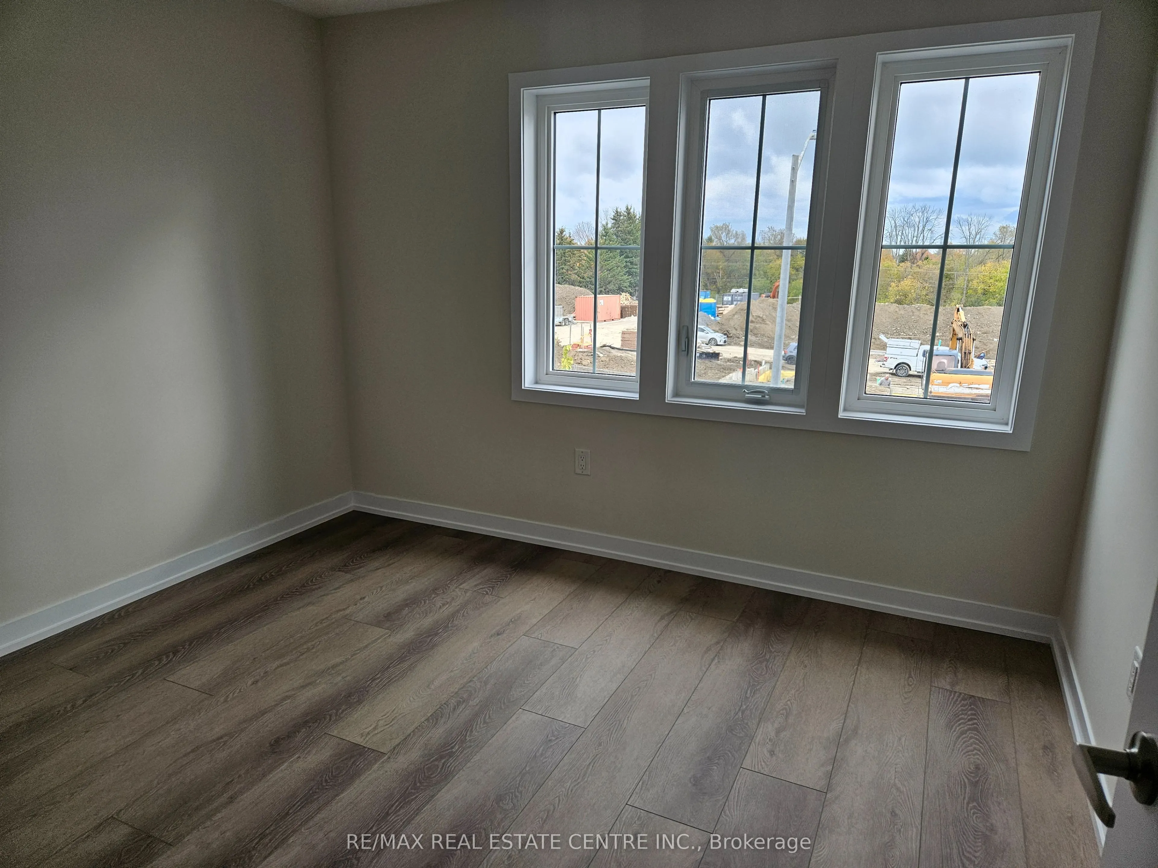 22 Ziibi Way, #Upper