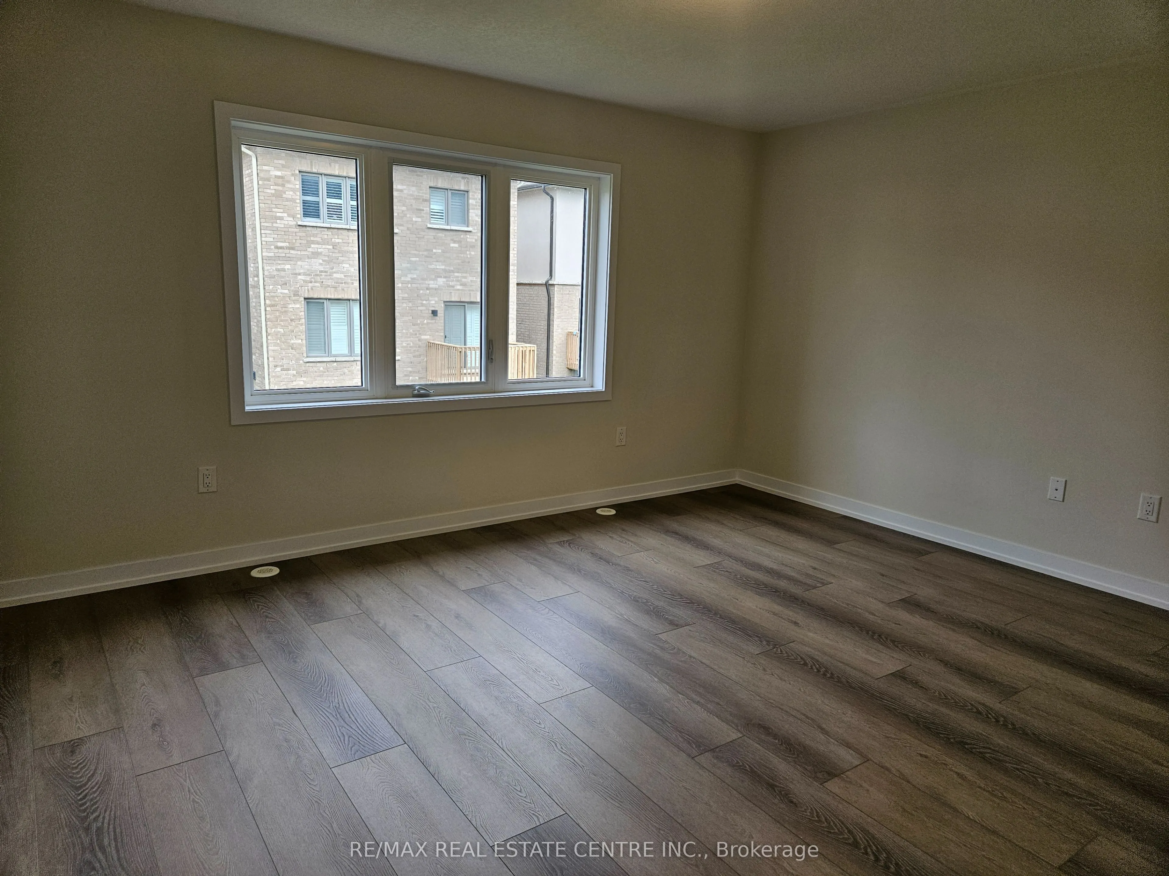 22 Ziibi Way, #Upper