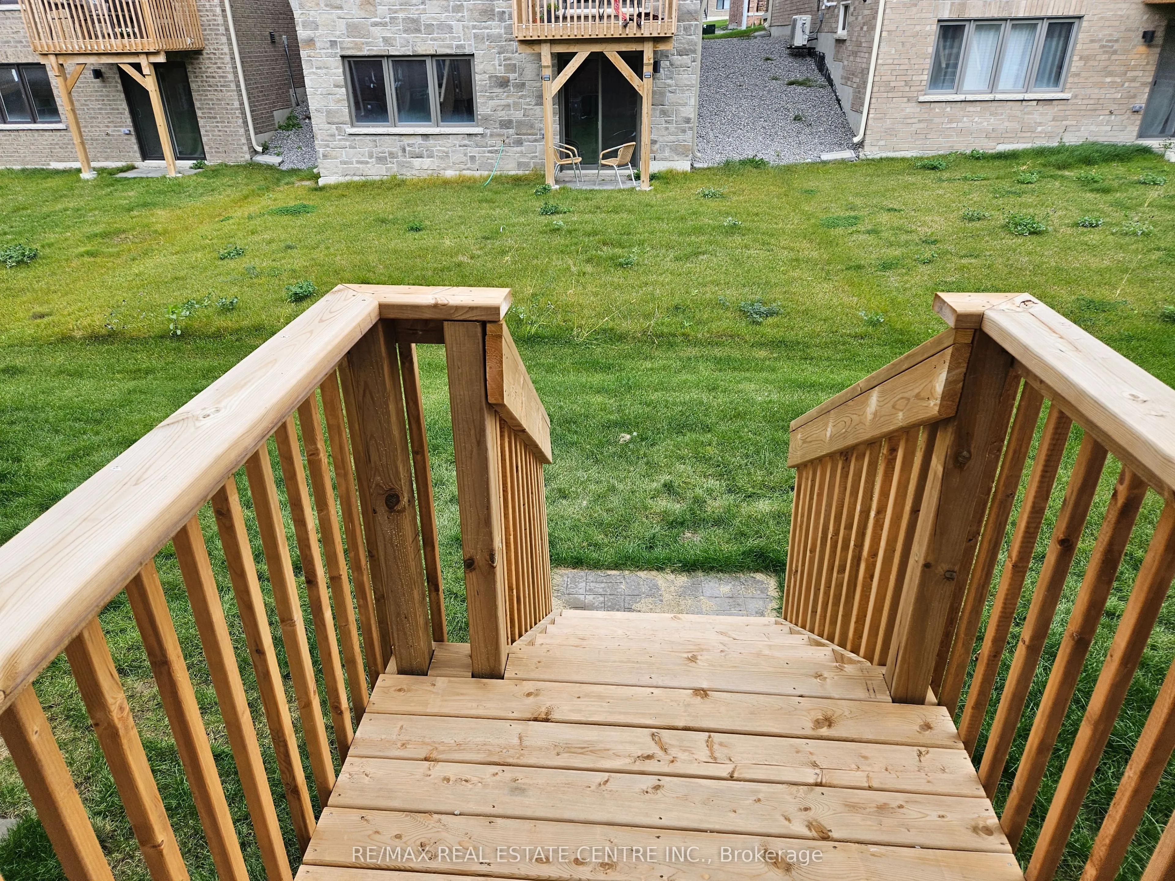 22 Ziibi Way, #Upper