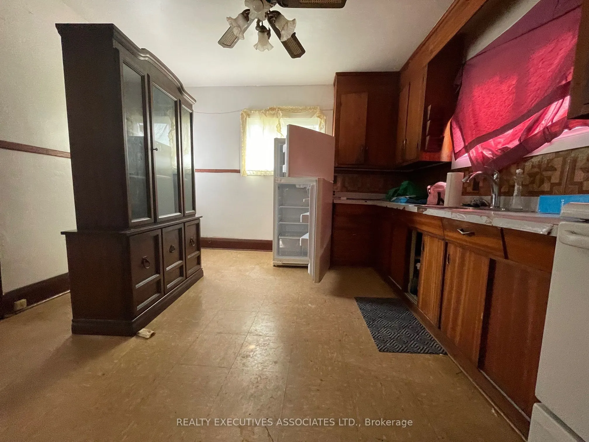 350 Oshawa Boulevard S