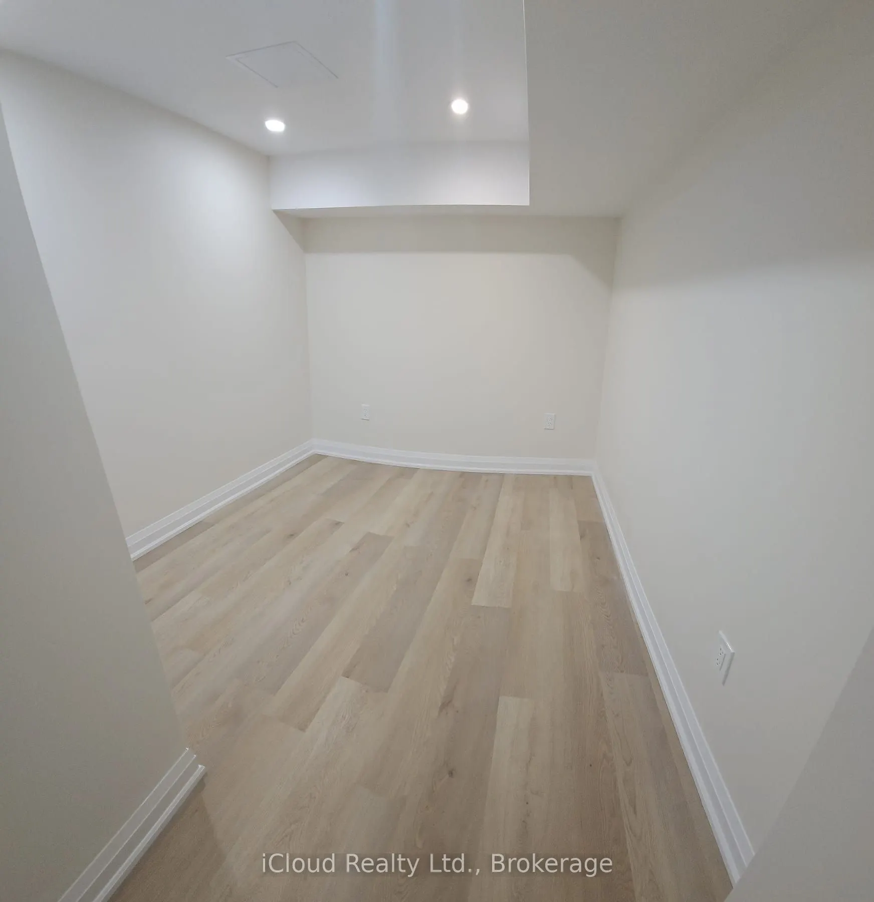 1142 Skyridge Blvd Boulevard