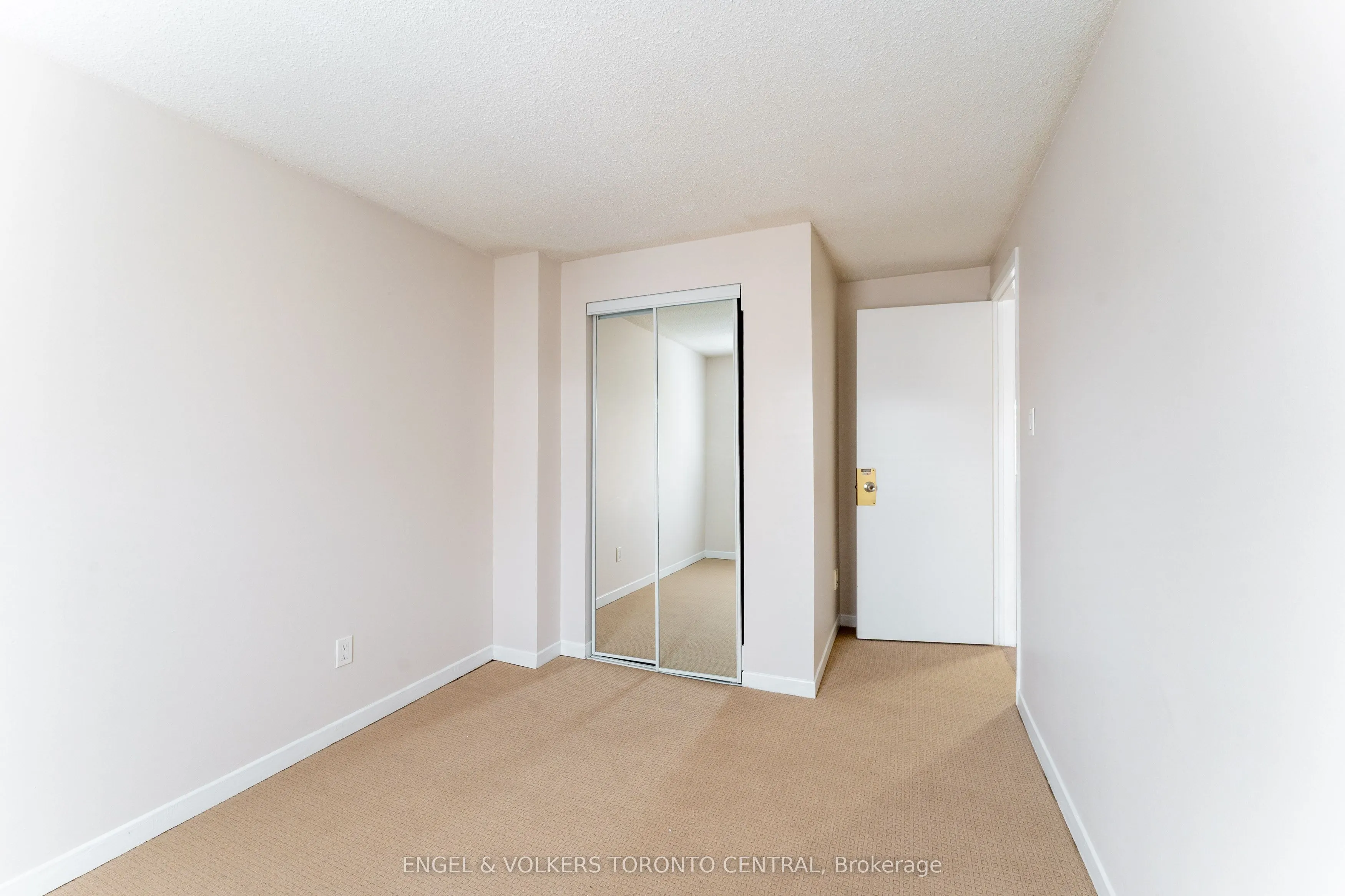 15 Guildwood Parkway, #51