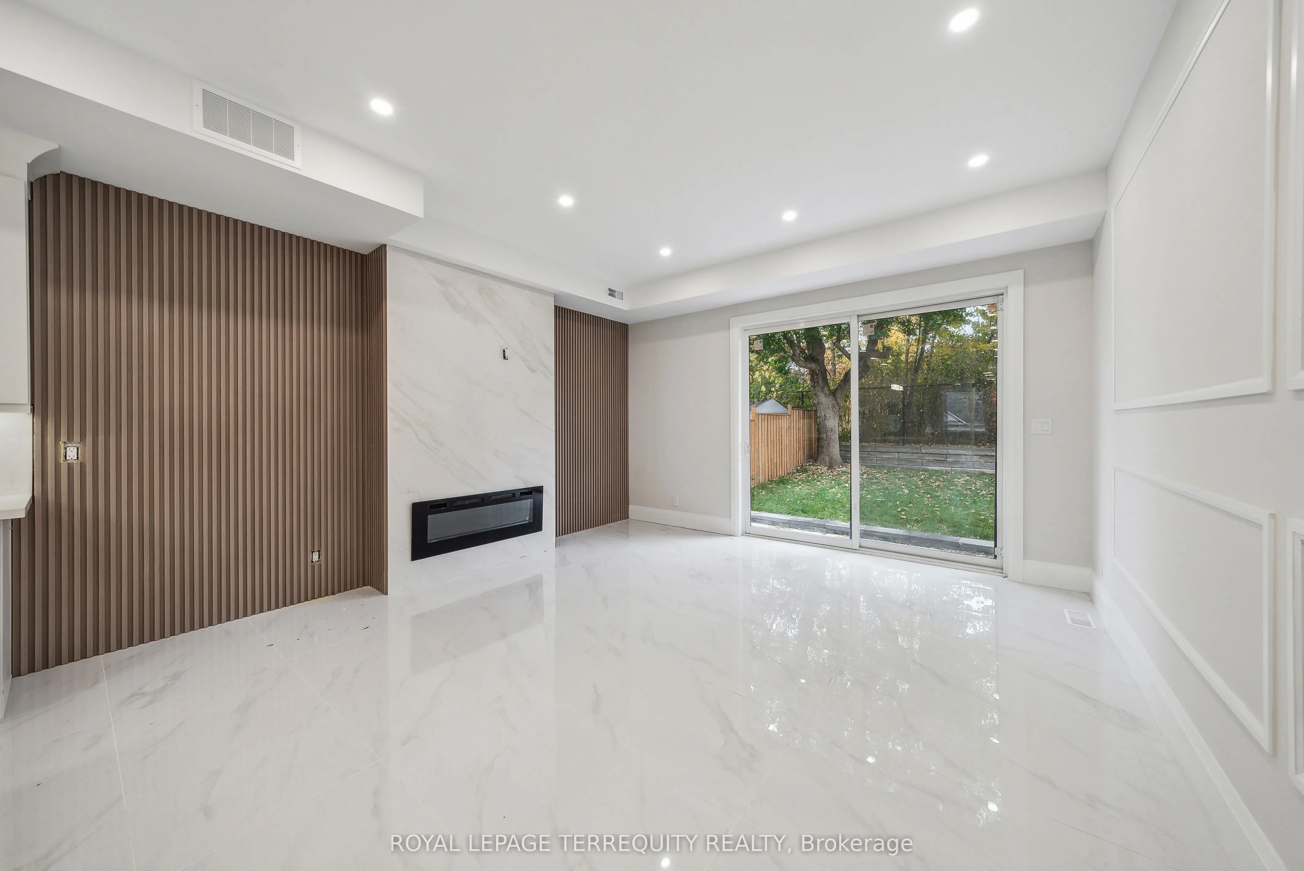 10 Mack Avenue, #Main floor