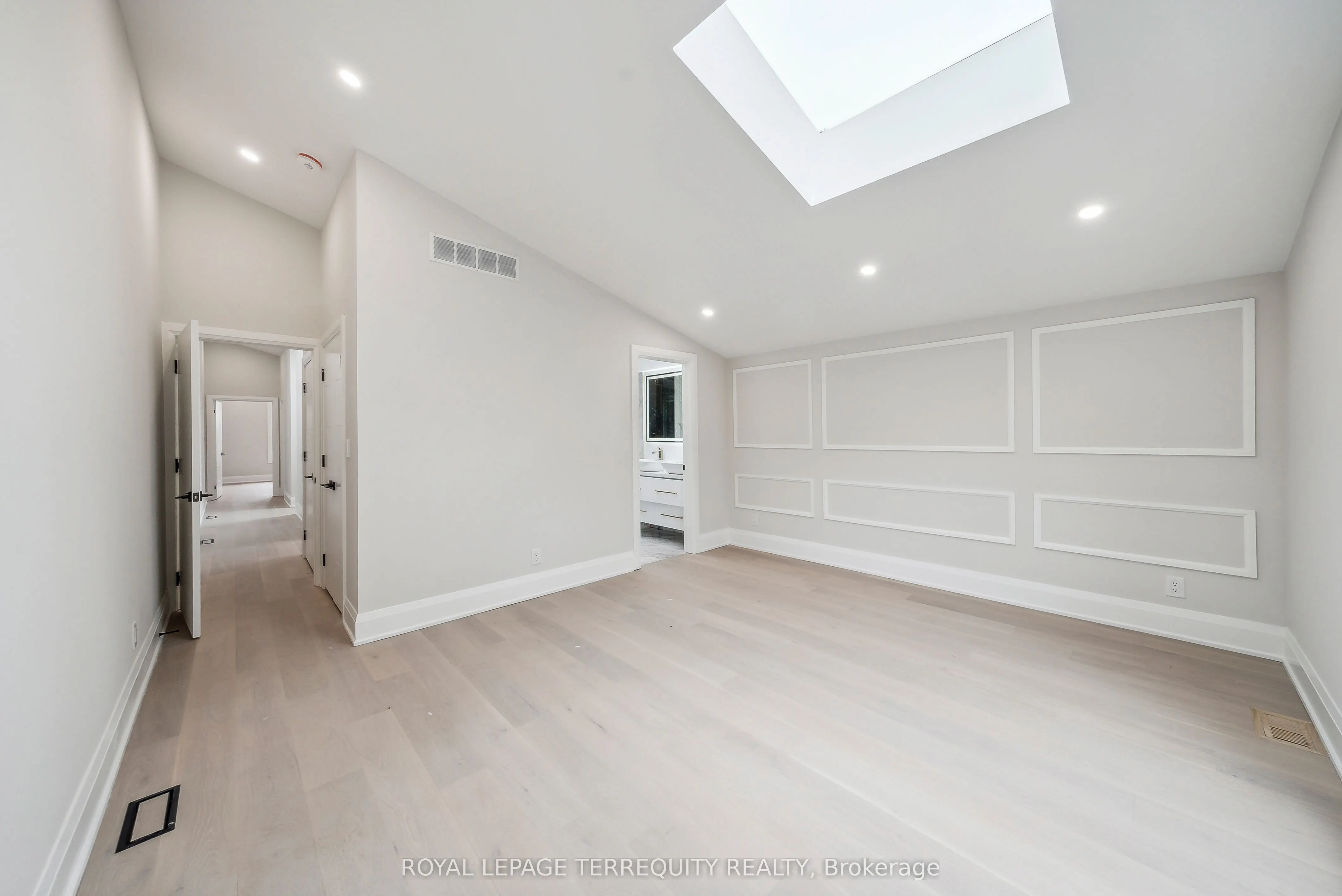 10 Mack Avenue, #Main floor