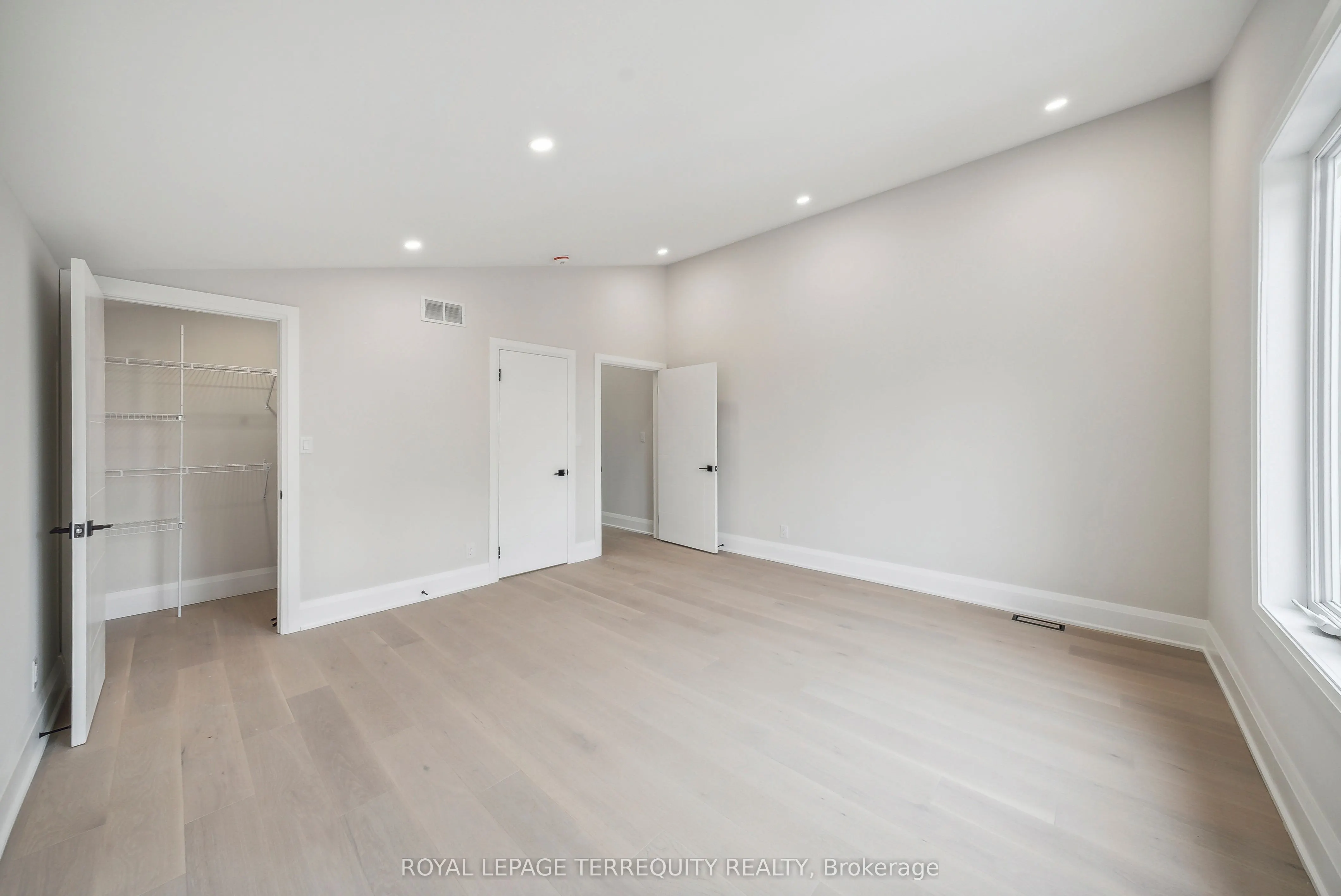 10 Mack Avenue, #Main floor