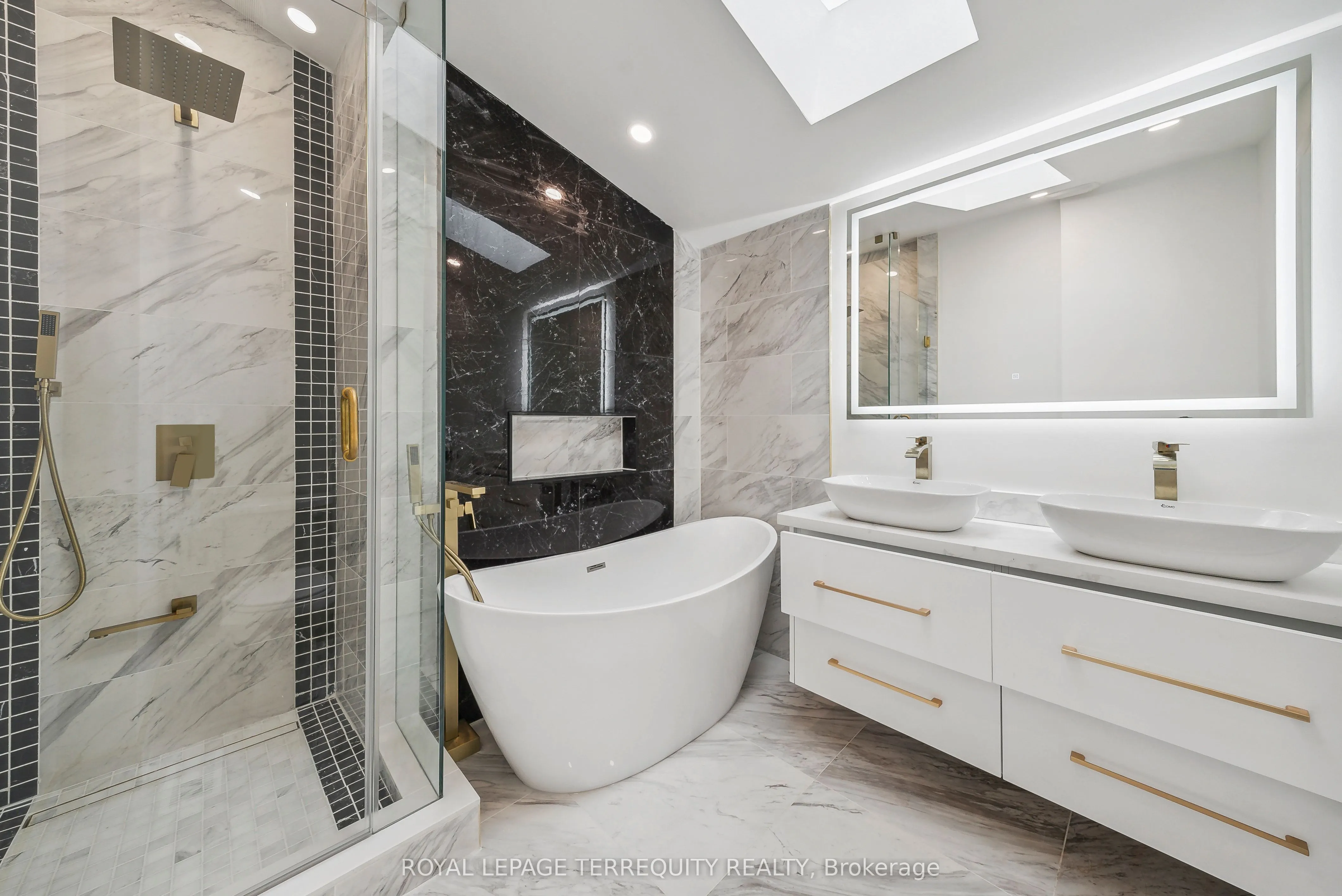 10 Mack Avenue, #Main floor