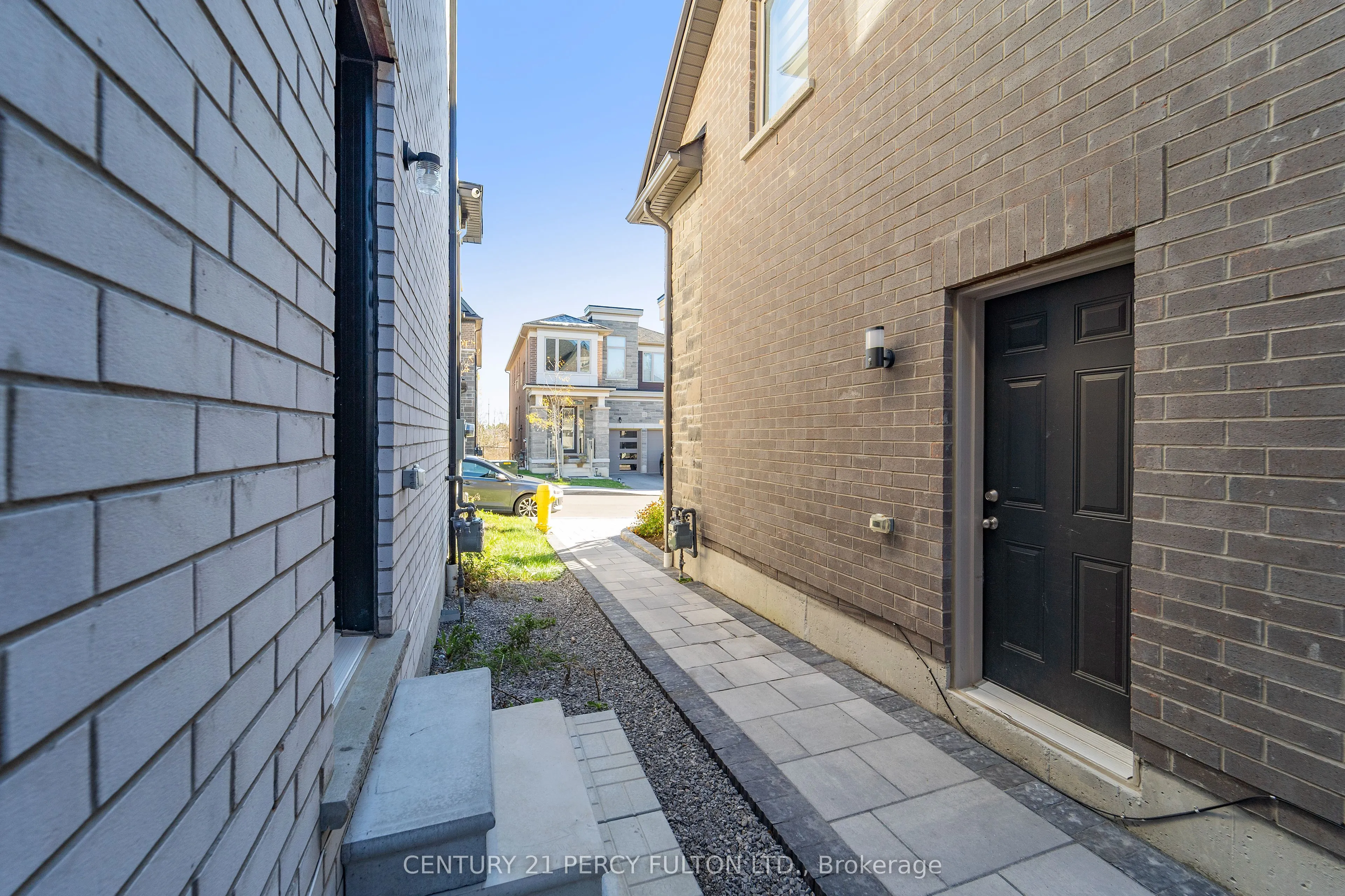 400 Finch Avenue, #37