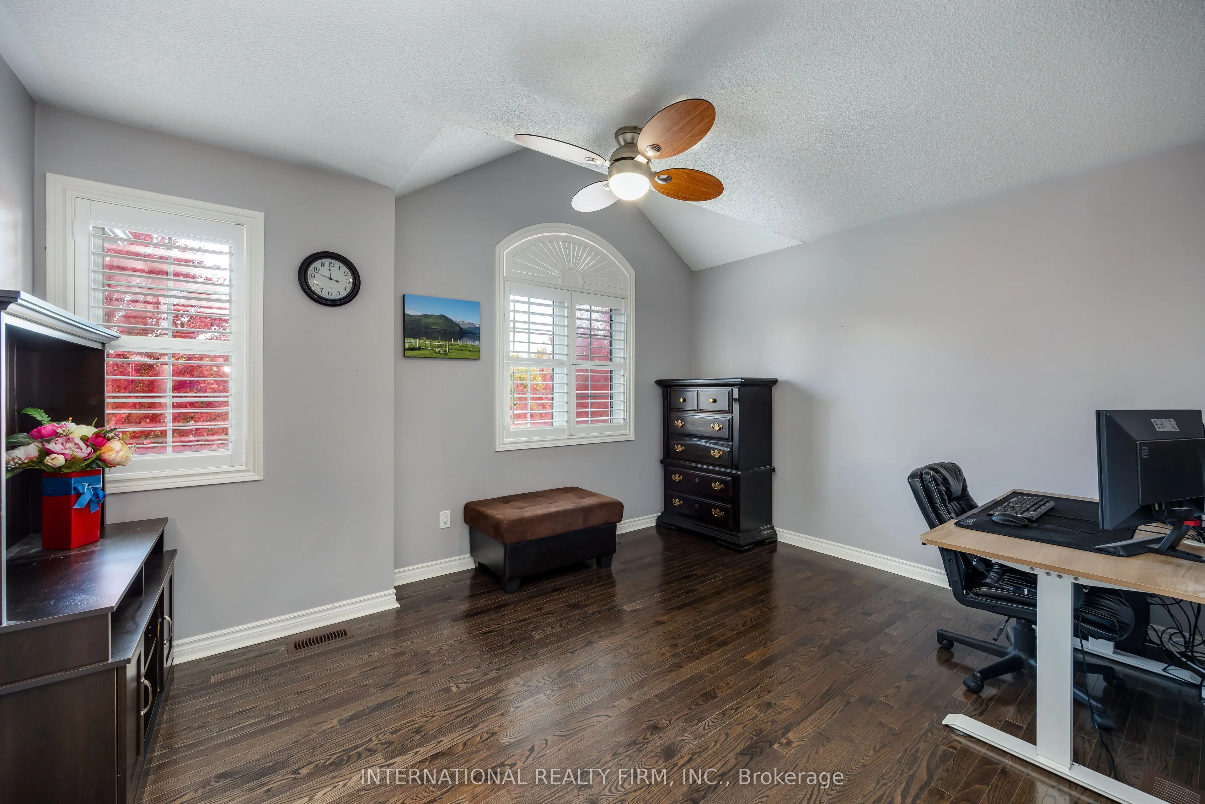 1616 Glenbourne Drive