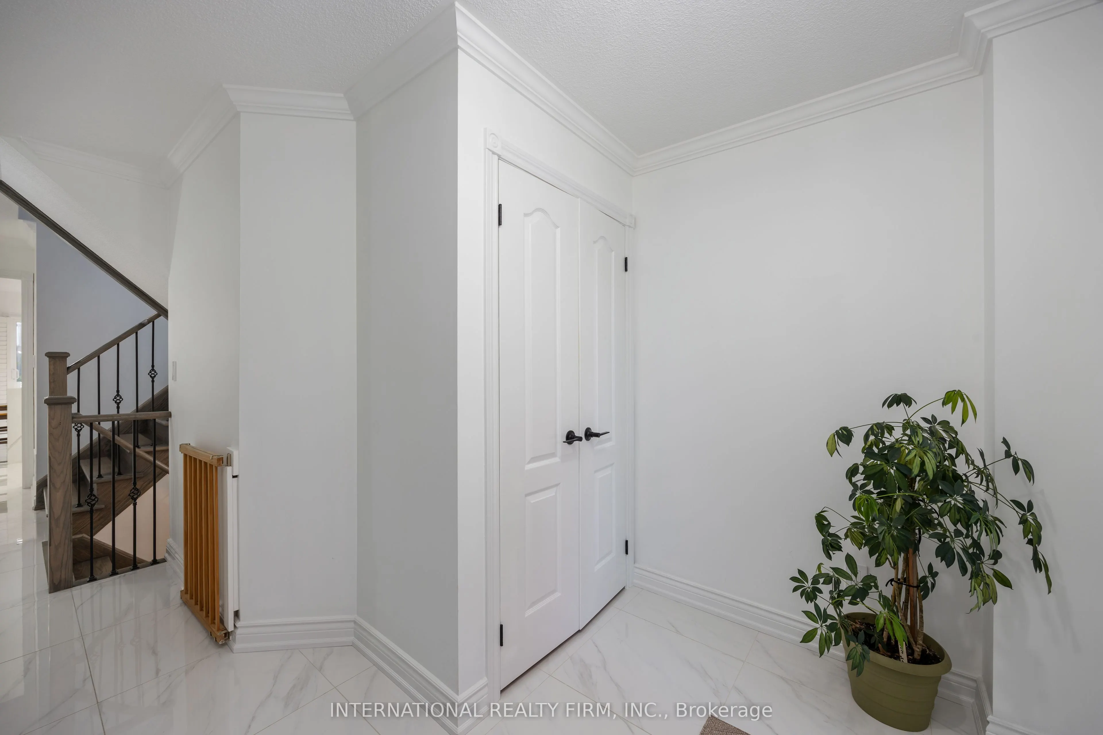 1616 Glenbourne Drive