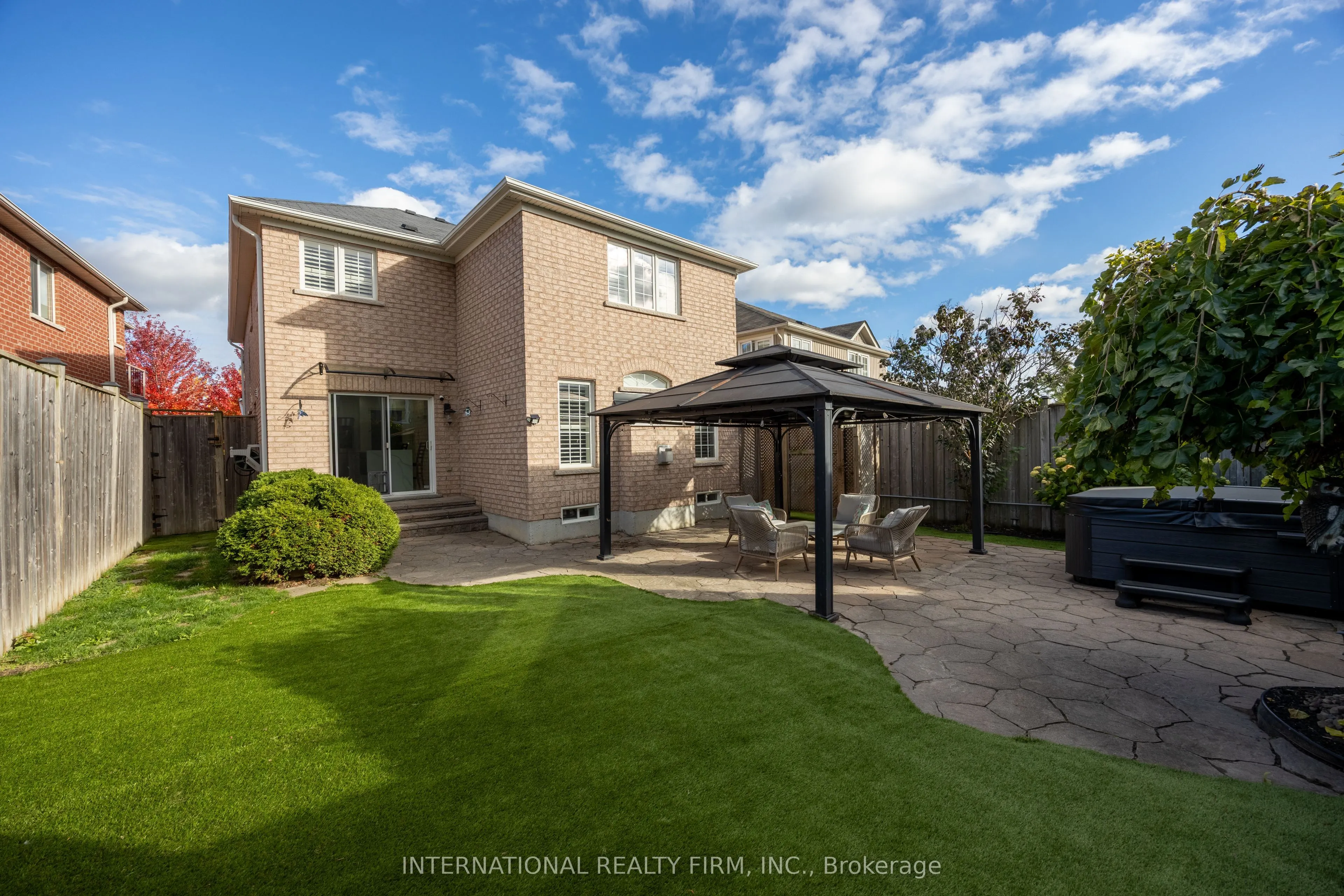 1616 Glenbourne Drive