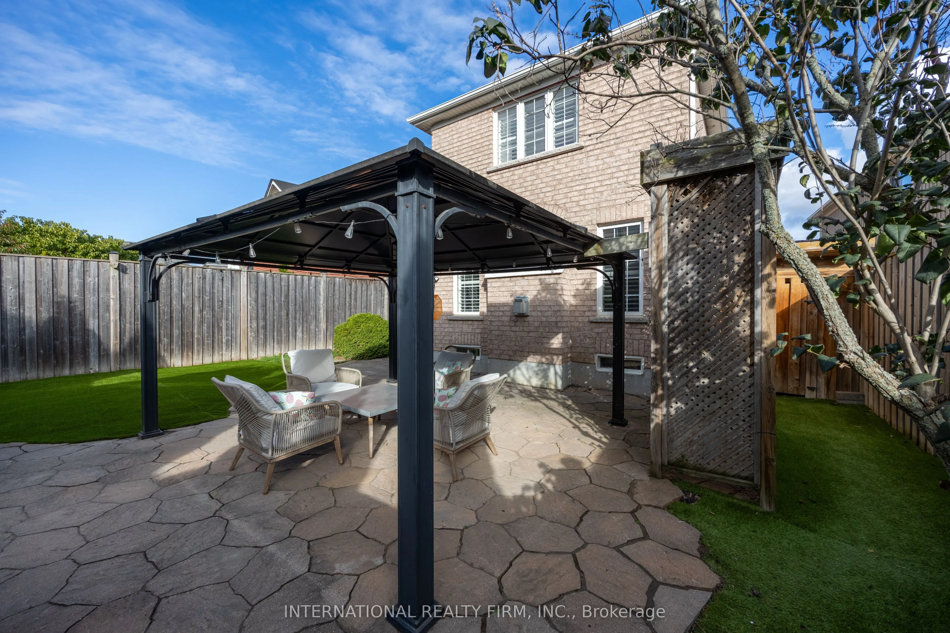 1616 Glenbourne Drive