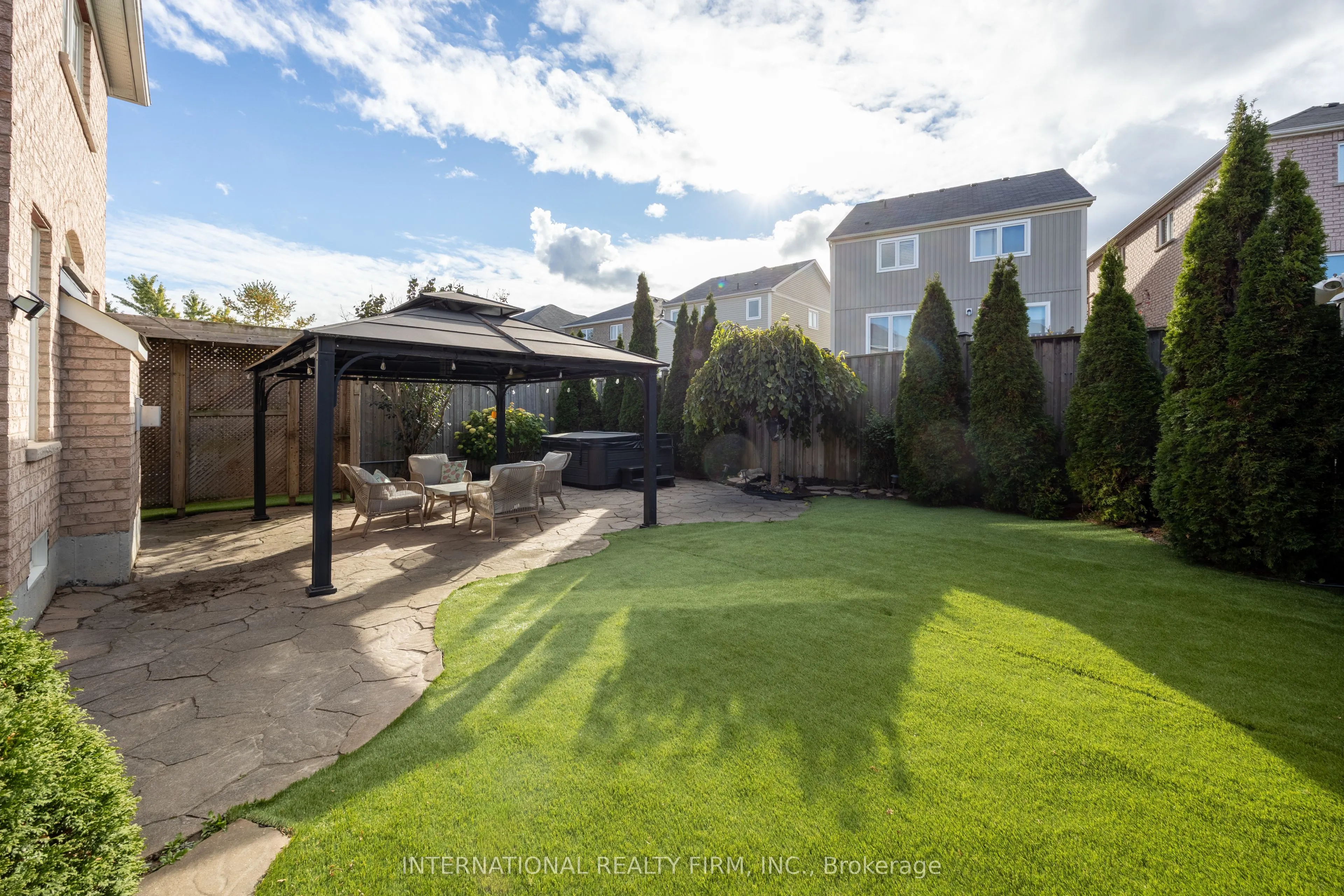 1616 Glenbourne Drive