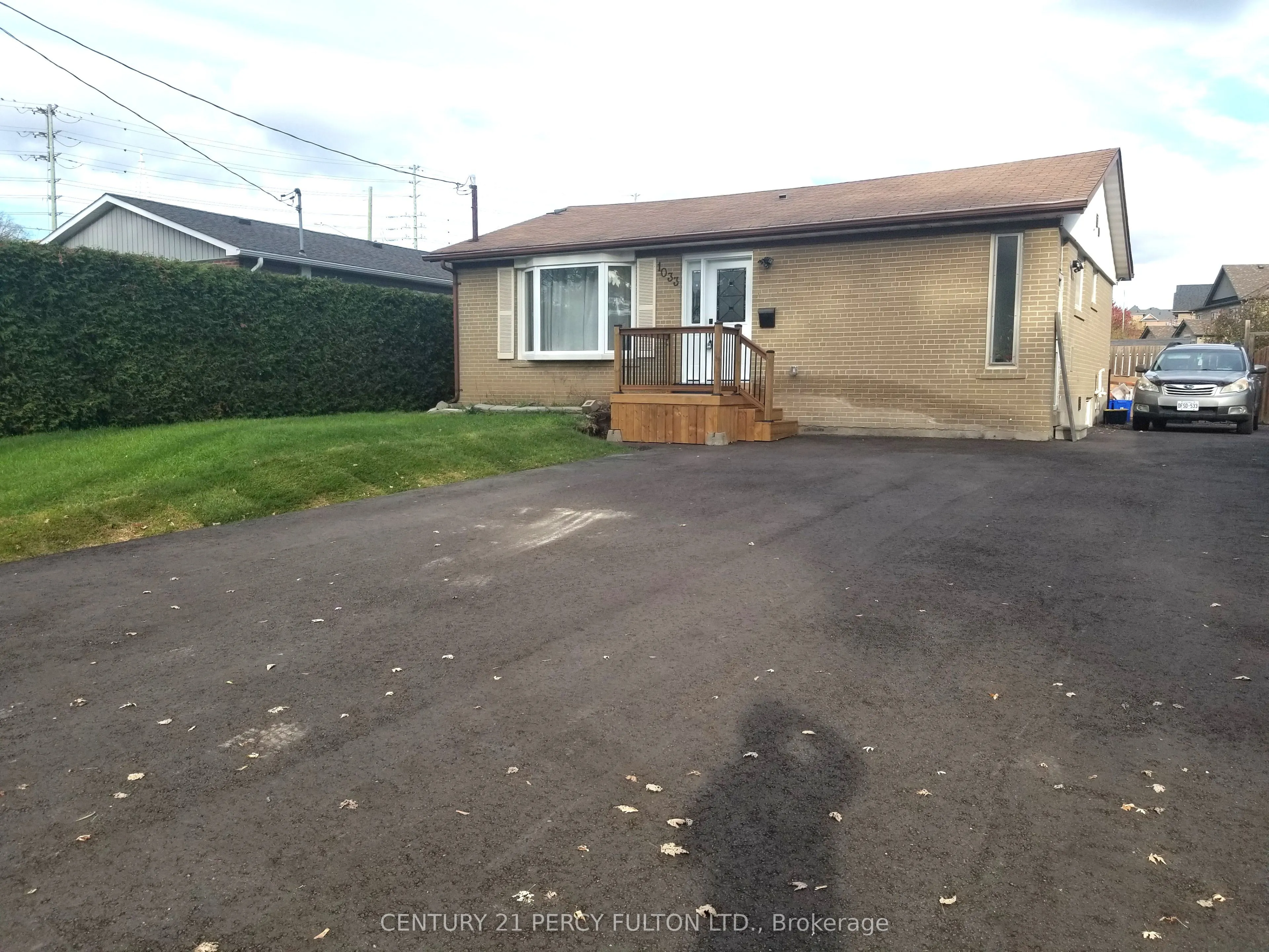 1033 Centre Street N